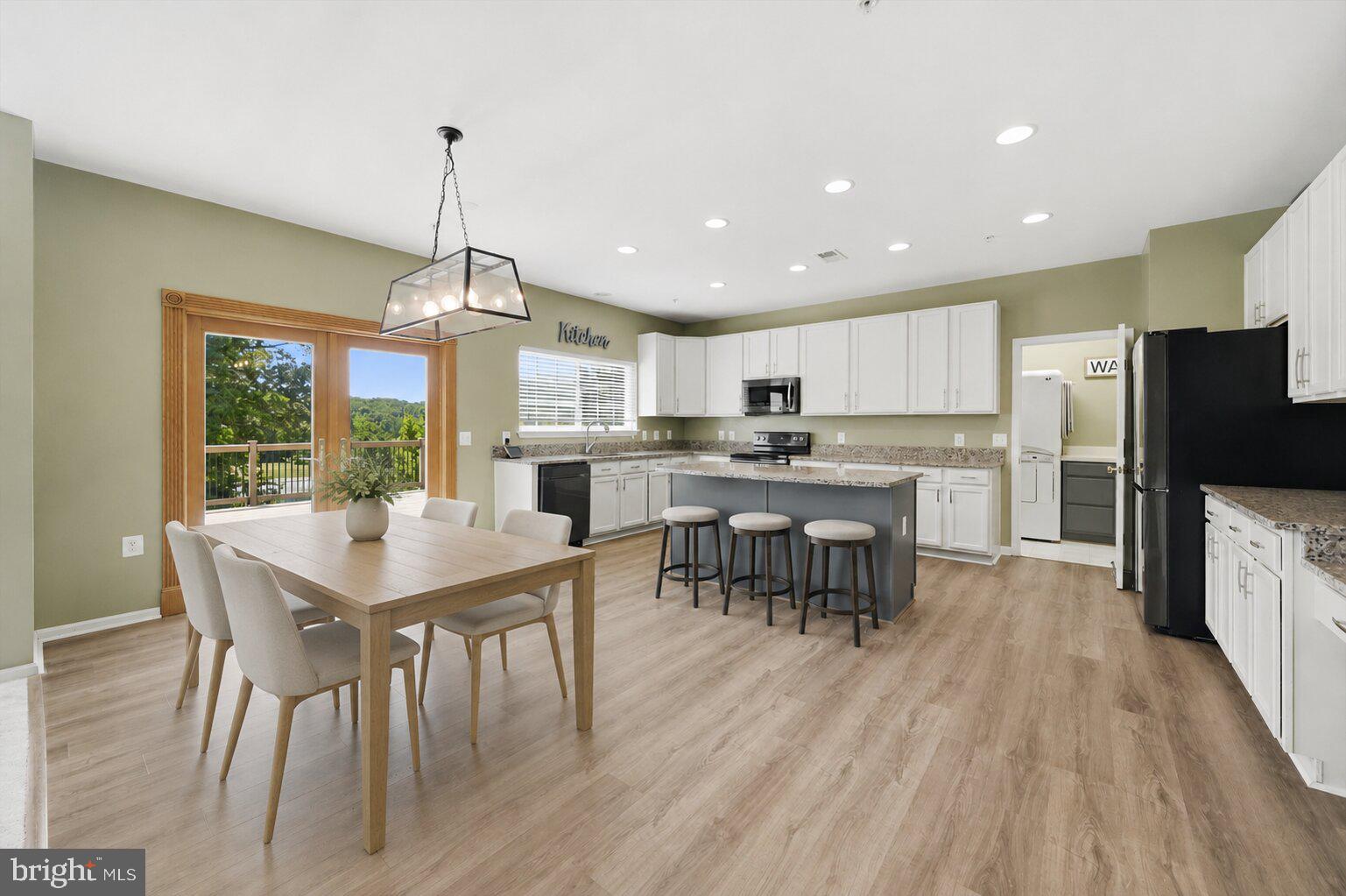 ROSE VALLEY-PLAT EIGHT> - Residential