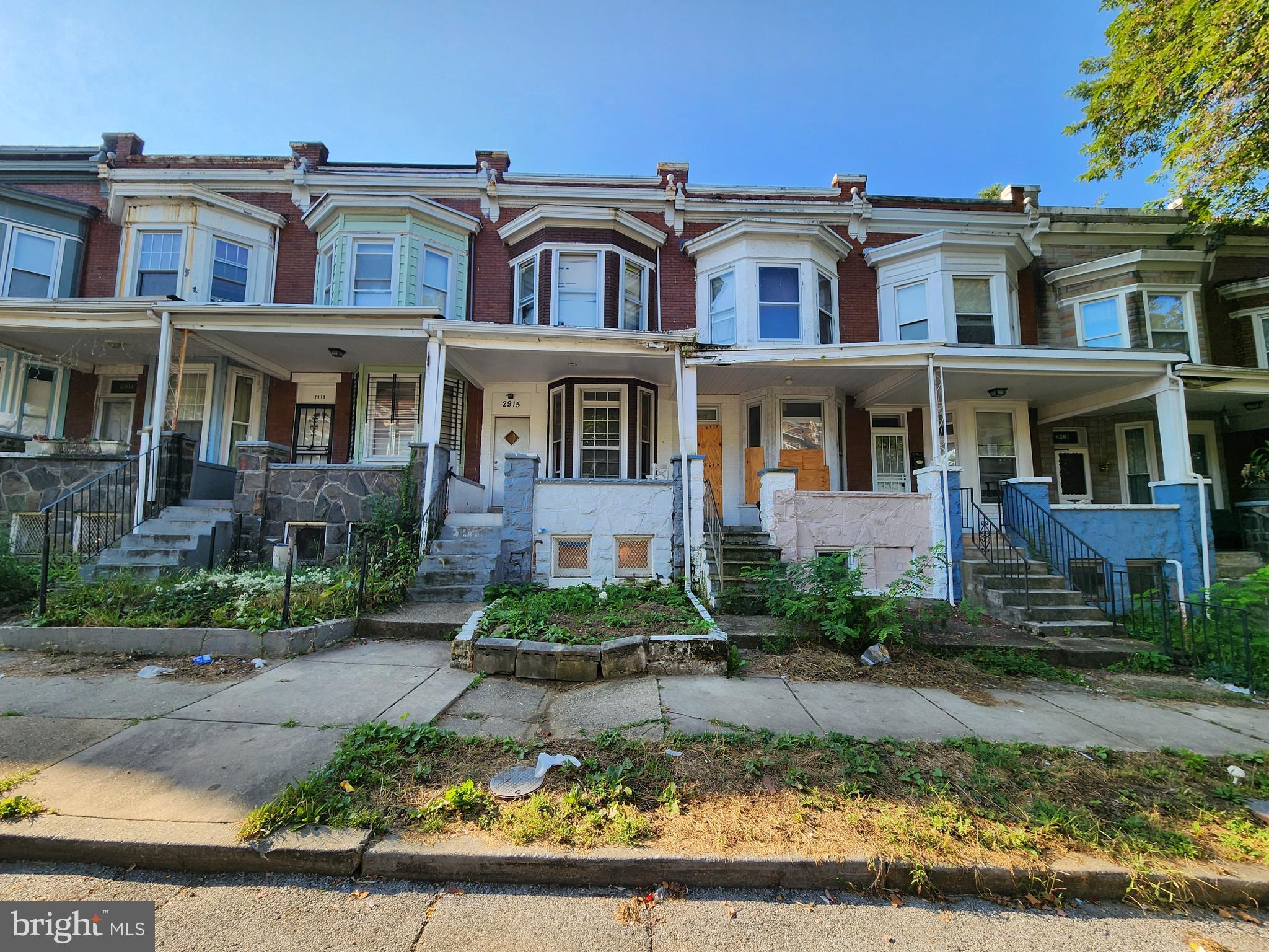 ONLINE AUCTION: This auction takes place on the Ashland Auction Group website bidding platform. Bidding begins 4/21/2026 @ 10:00 AM. Bidding ends 4/23/2026 @ 12:00 PM. The list price is the suggested opening bid. Deposit: $5,000.

This two-story townhouse is located in the Franklintown Road neighborhood of Baltimore City. Residents can enjoy the nearby attractions such as the Mosher, Franklintown & Rosedale Park, offering open areas and trails for recreation. For shopping, the Hollinswood Shopping Center lies relatively close, offering a large grocery and various retail options. This property is occupied. Major traffic access is via W Lafayette Ave and Poplar Grove St, which runs through West Baltimore and links to larger routes.