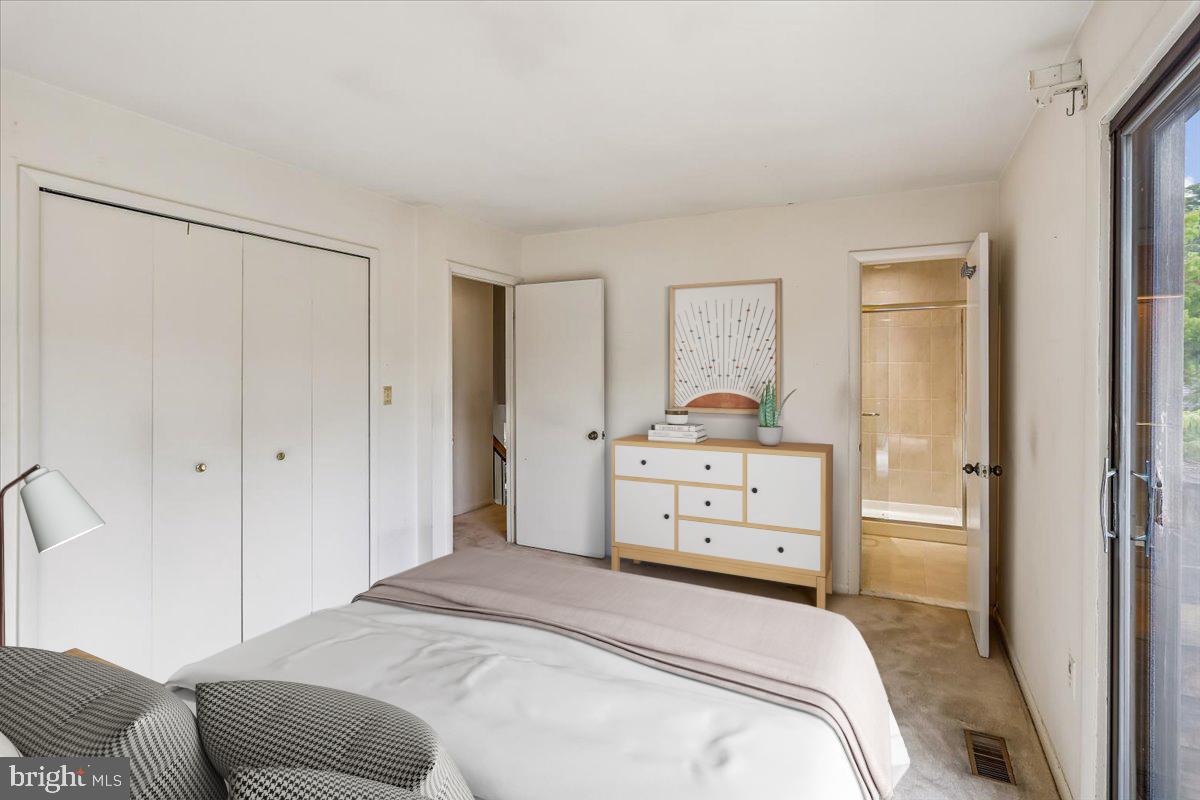 BROOKEVILLE KNOLLS - Residential