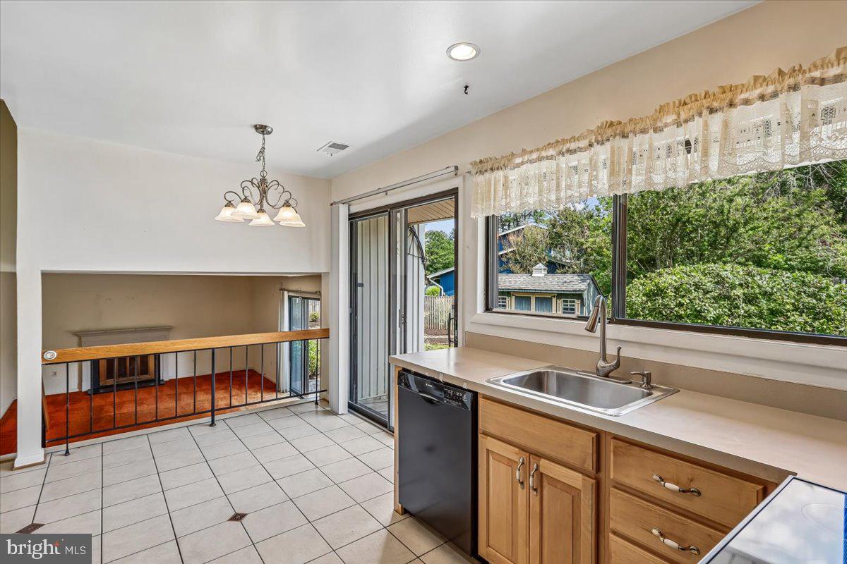 BROOKEVILLE KNOLLS - Residential