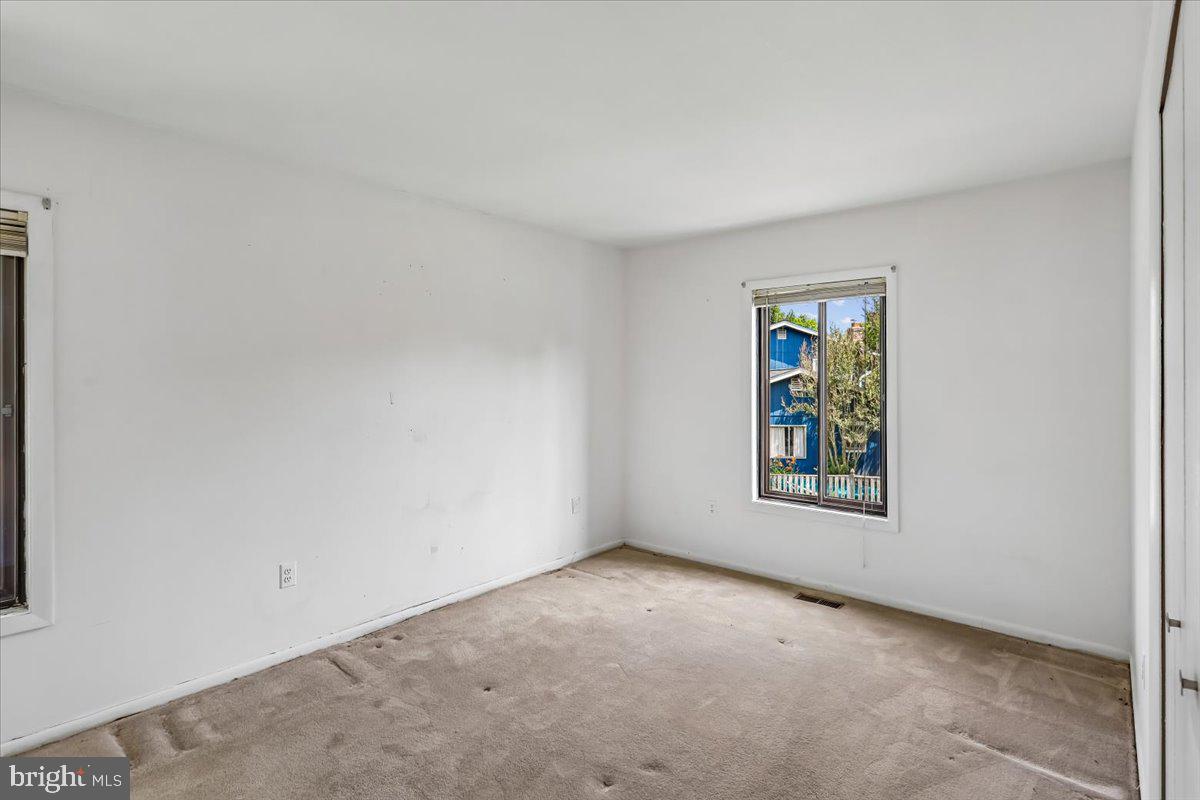 BROOKEVILLE KNOLLS - Residential