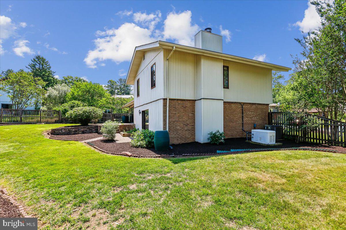 BROOKEVILLE KNOLLS - Residential