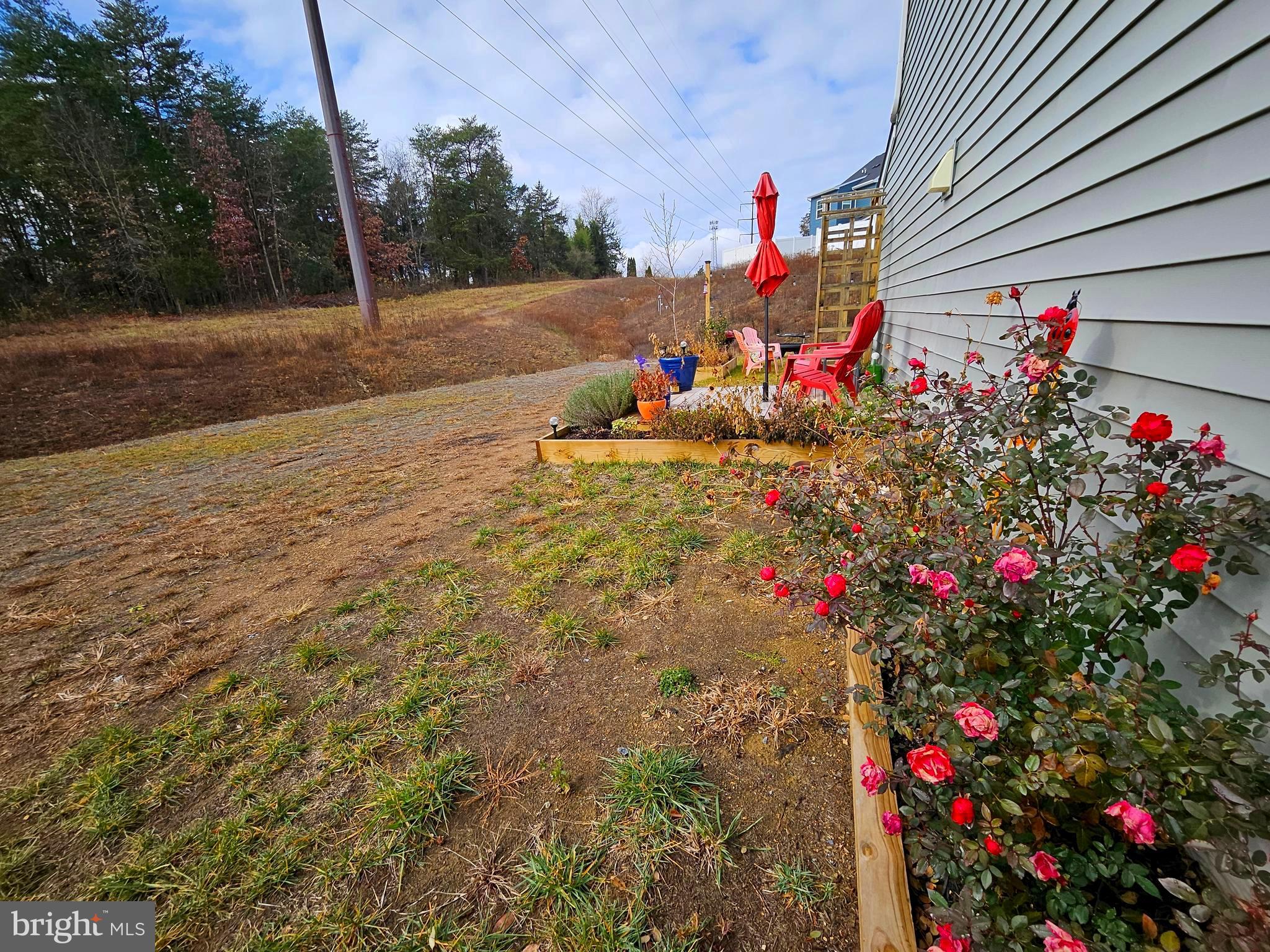 WHISPERING PINES - Residential