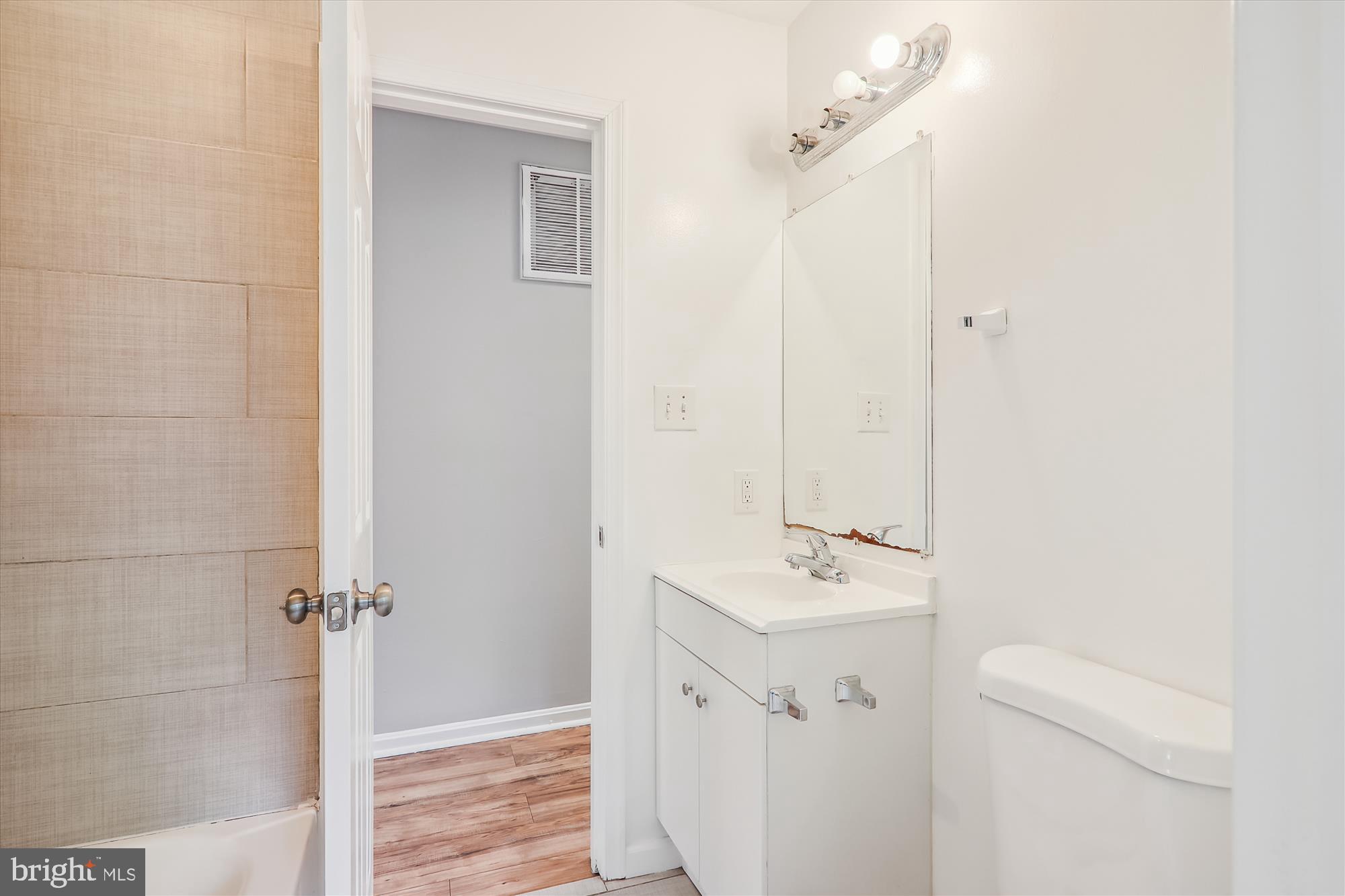 COLLEGE PARK - Residential