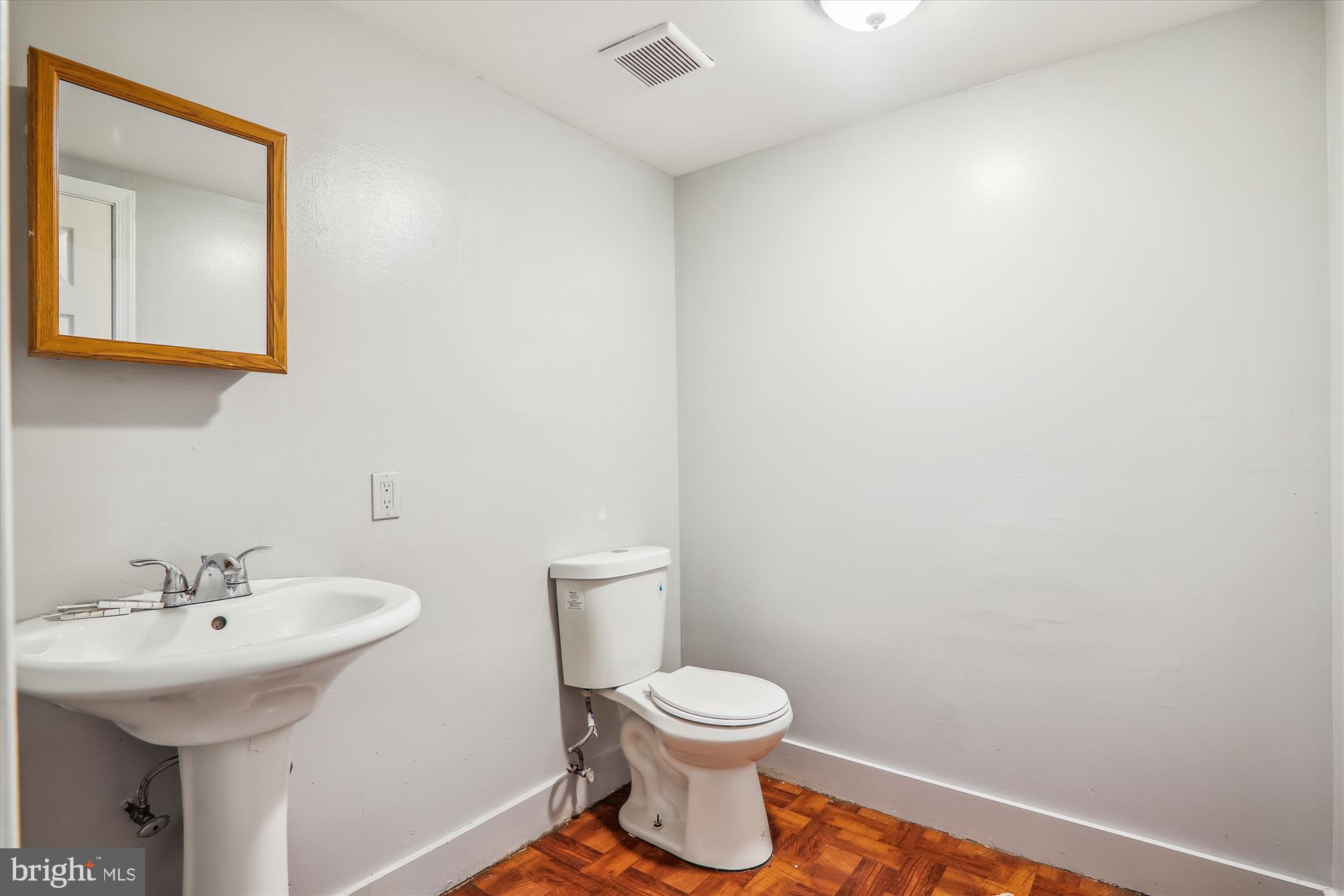 COLLEGE PARK - Residential