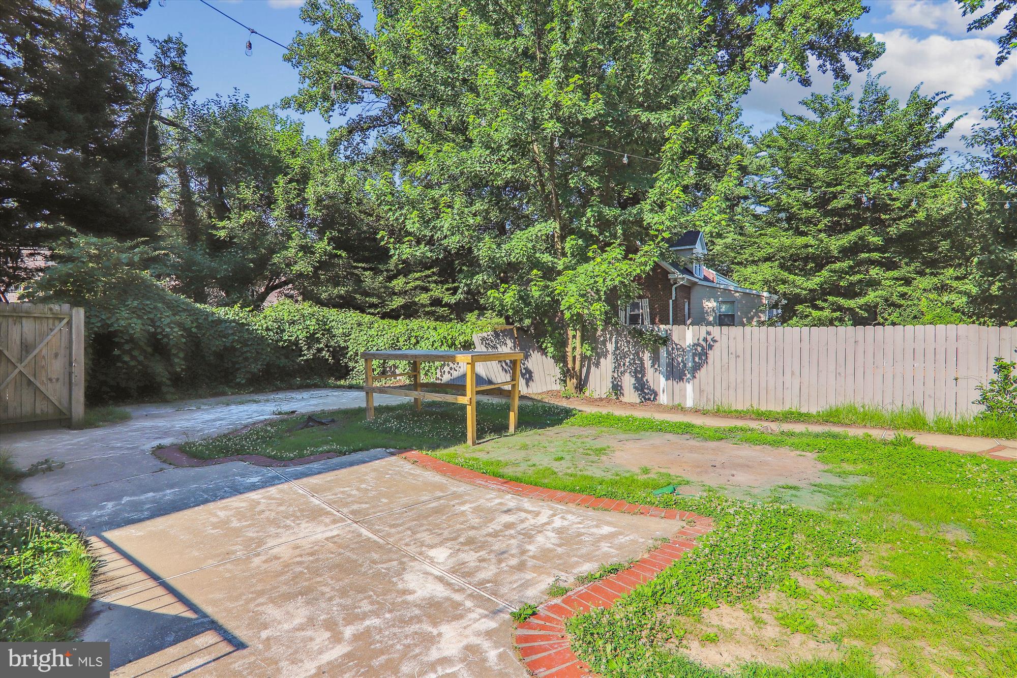 COLLEGE PARK - Residential