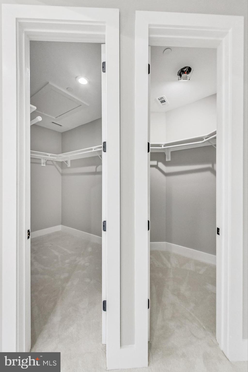 KENSINGTON HEIGHTS - Residential