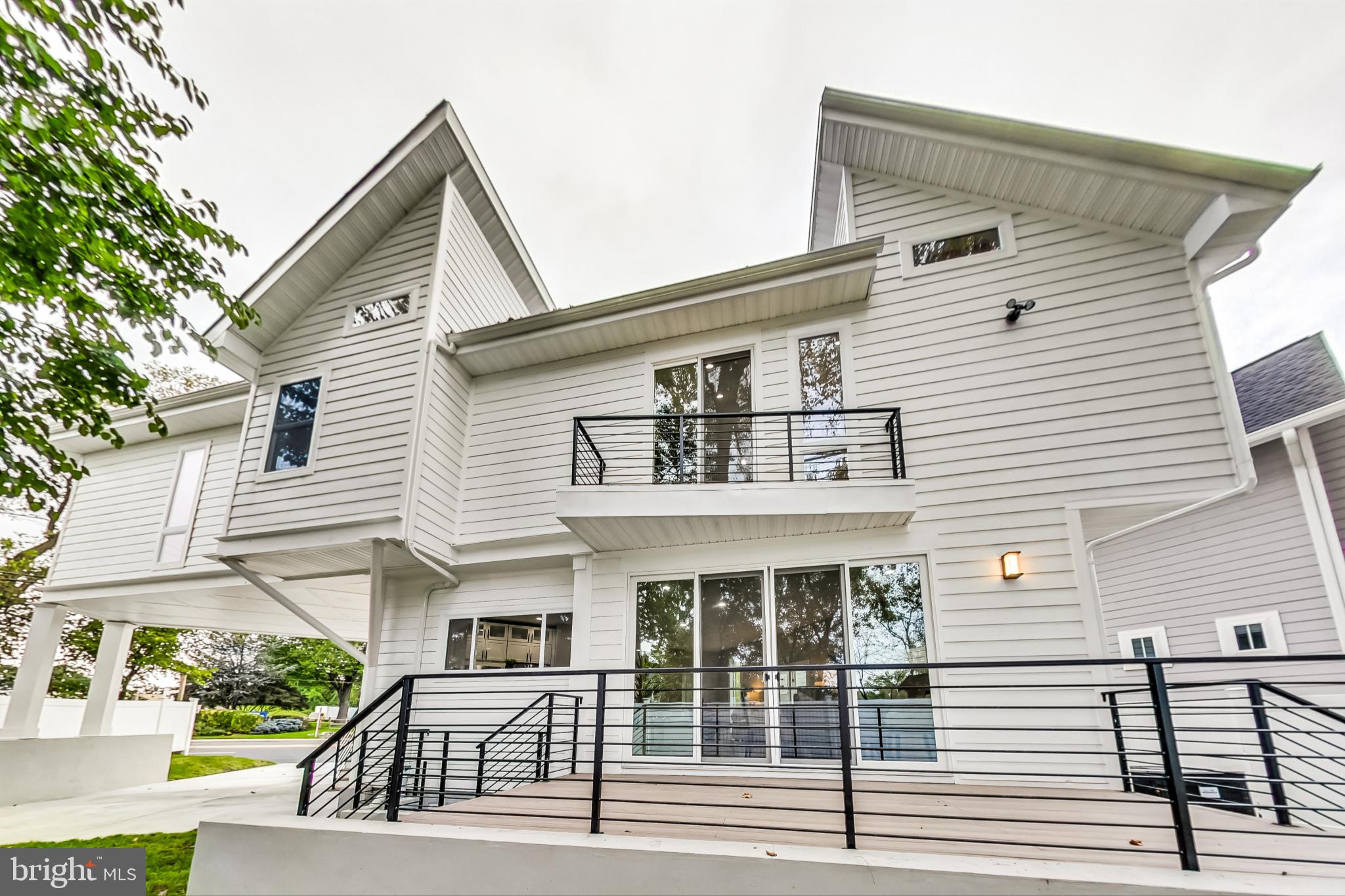 KENSINGTON HEIGHTS - Residential