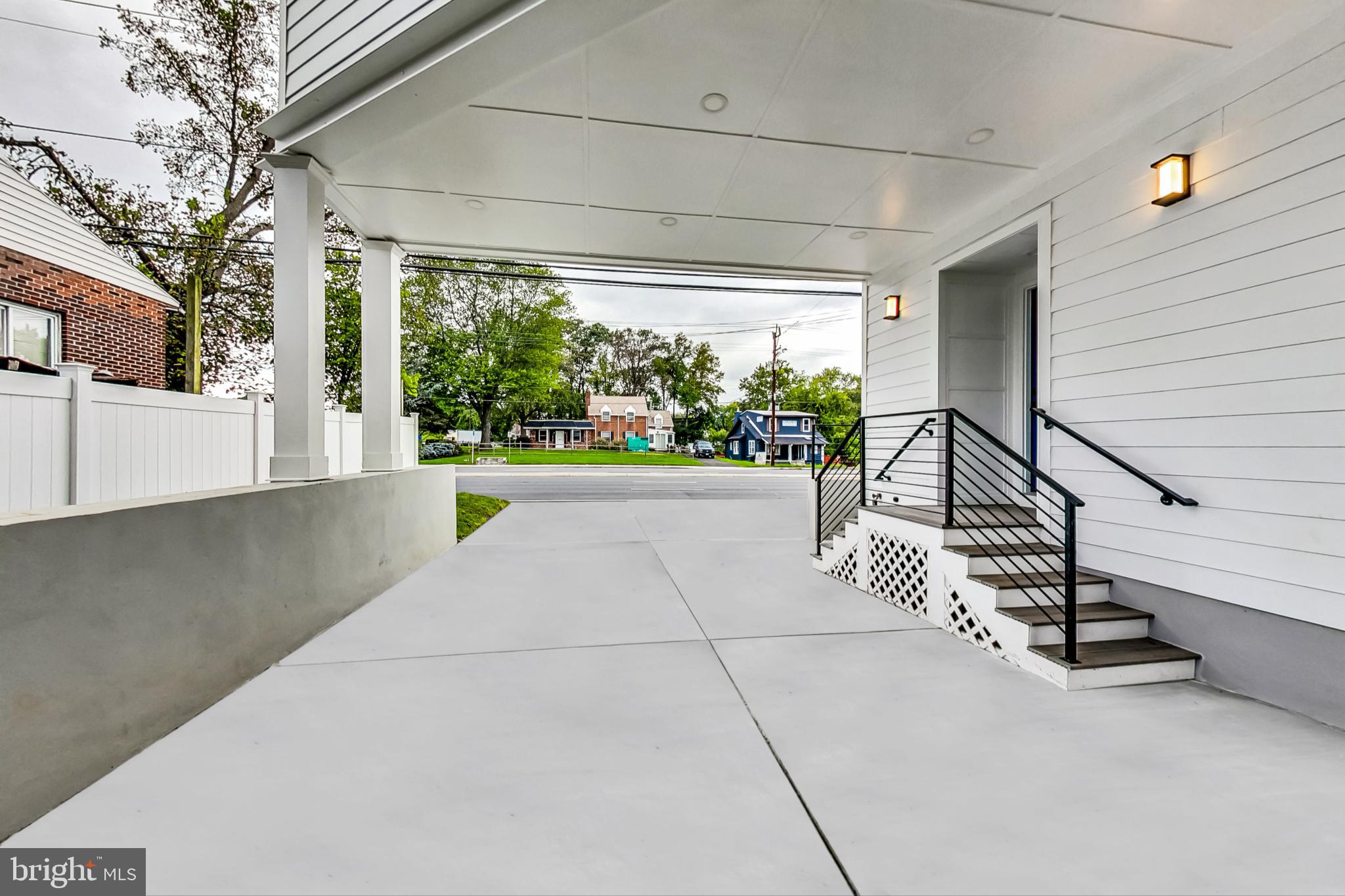 KENSINGTON HEIGHTS - Residential