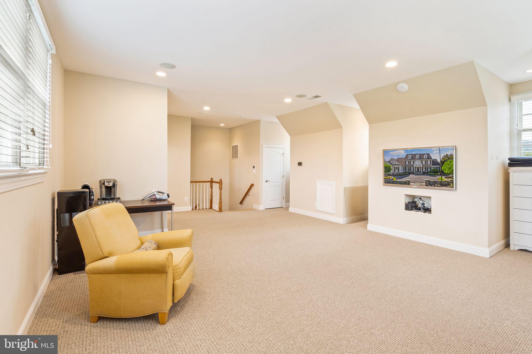 EVERGREEN FARM - Residential