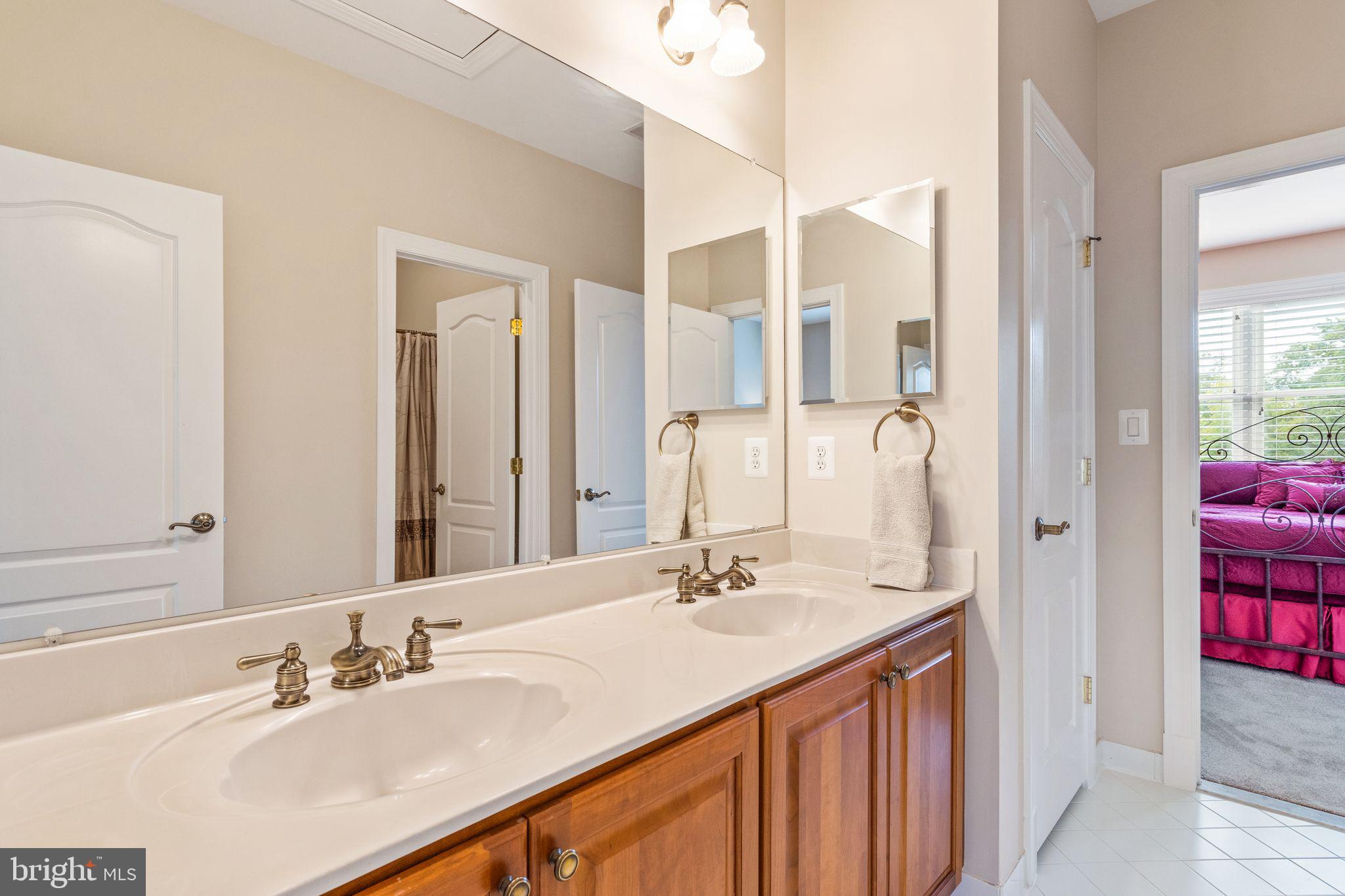 EVERGREEN FARM - Residential