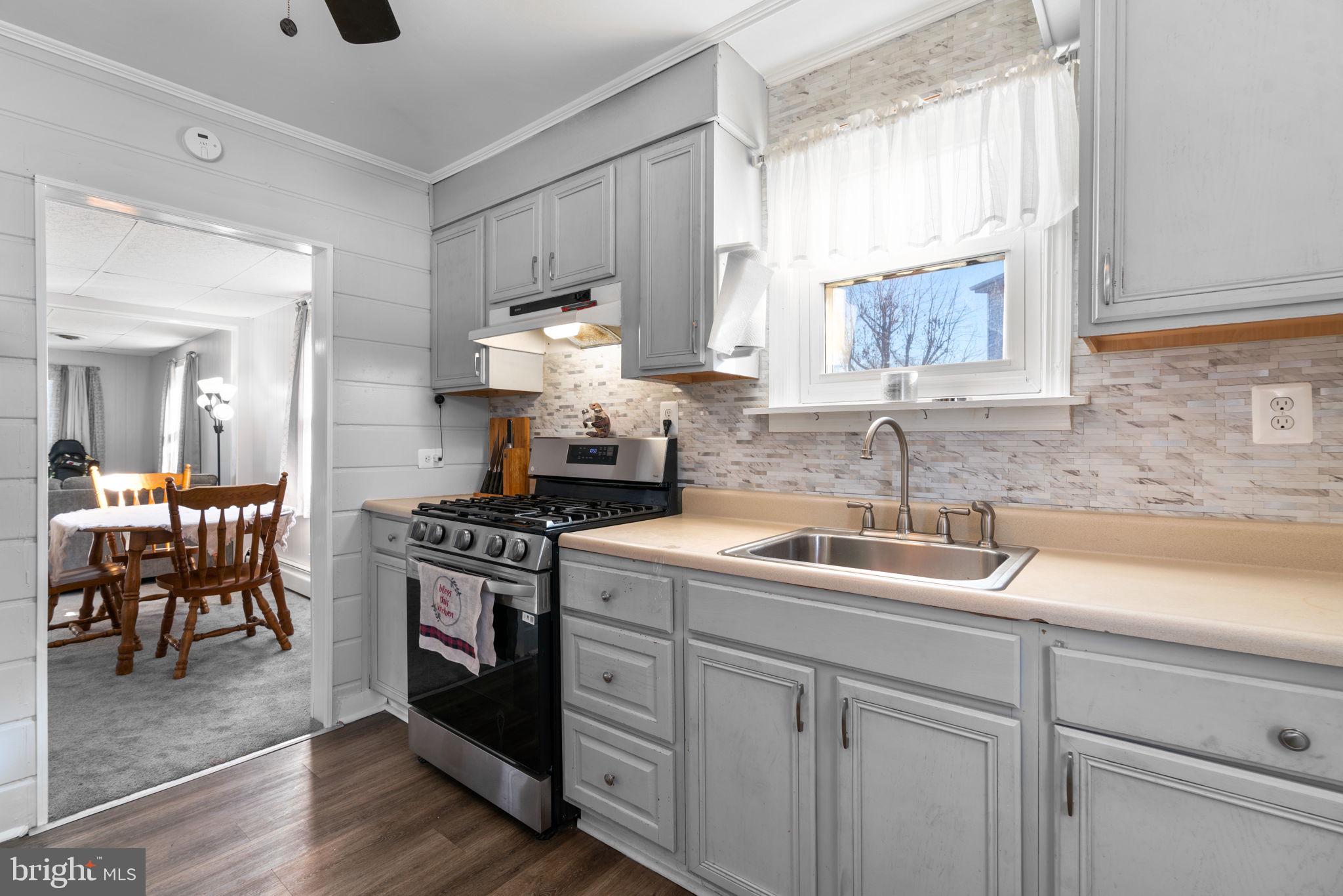 EDGEMERE/SPARROWS POINT - Residential