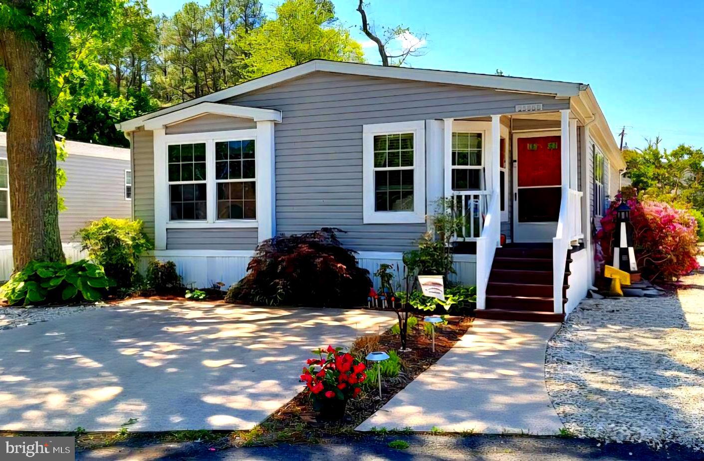 SUN RETREATS REHOBOTH BAY - Residential