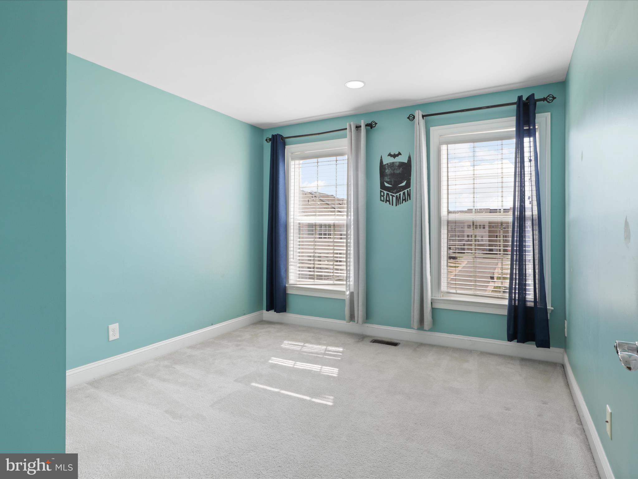RESERVE AT SOUTH RIDING - Residential Lease