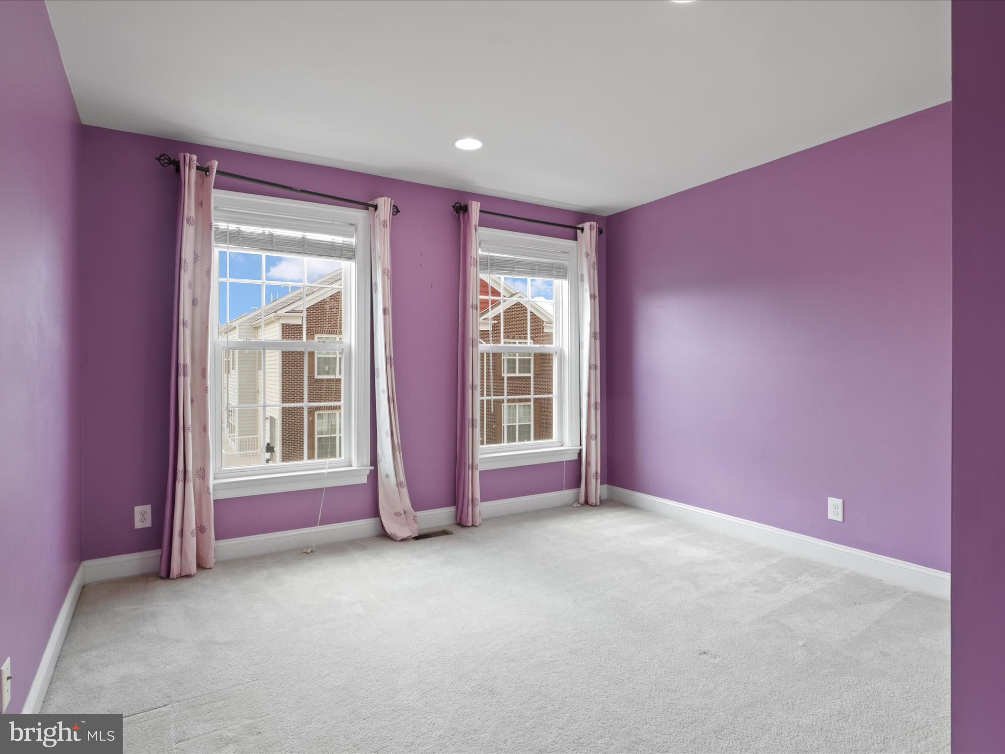 RESERVE AT SOUTH RIDING - Residential Lease