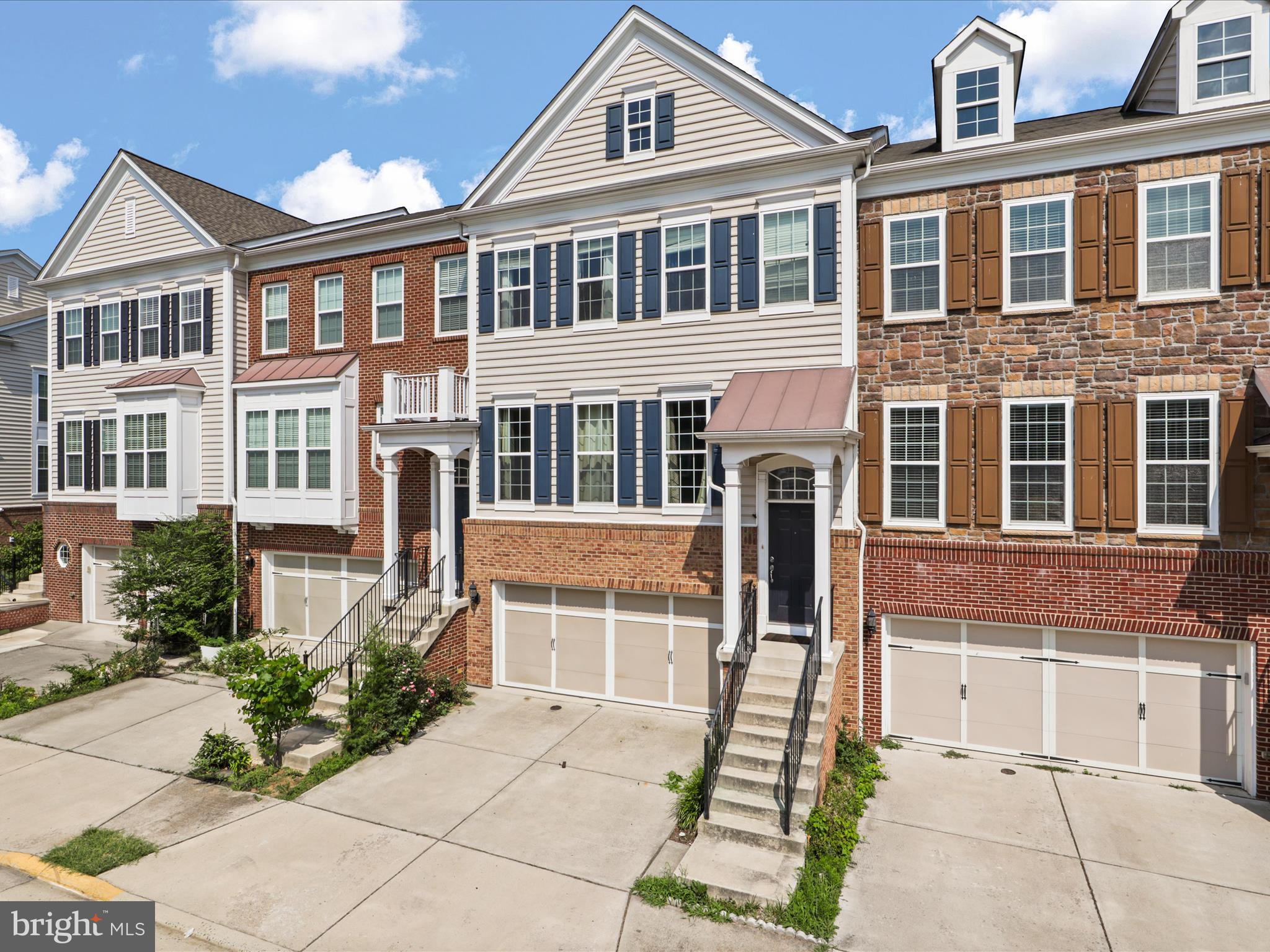 RESERVE AT SOUTH RIDING - Residential Lease