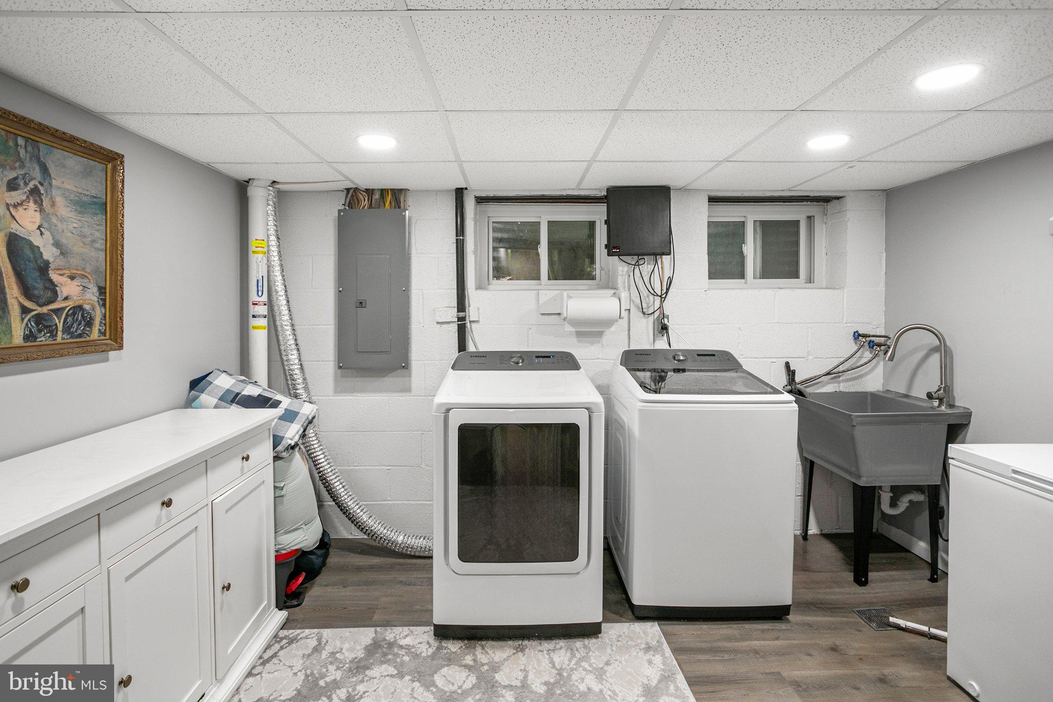 KINGS PARK WEST - Residential