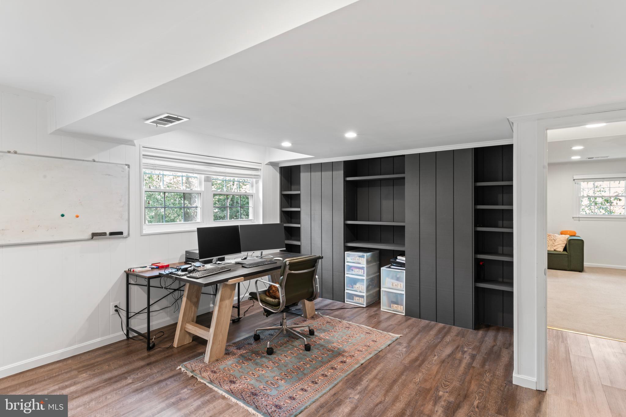 RESTON - Residential