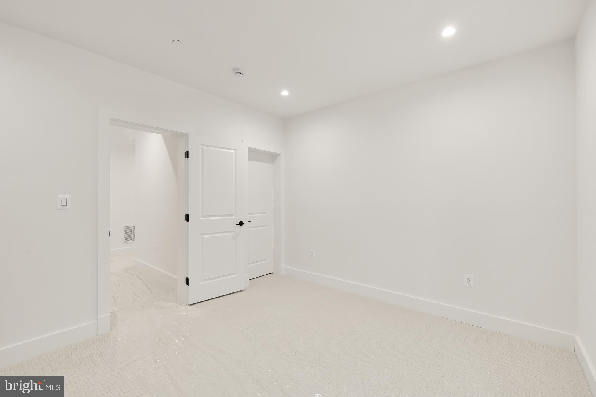 ALTA VISTA GARDENS - Residential