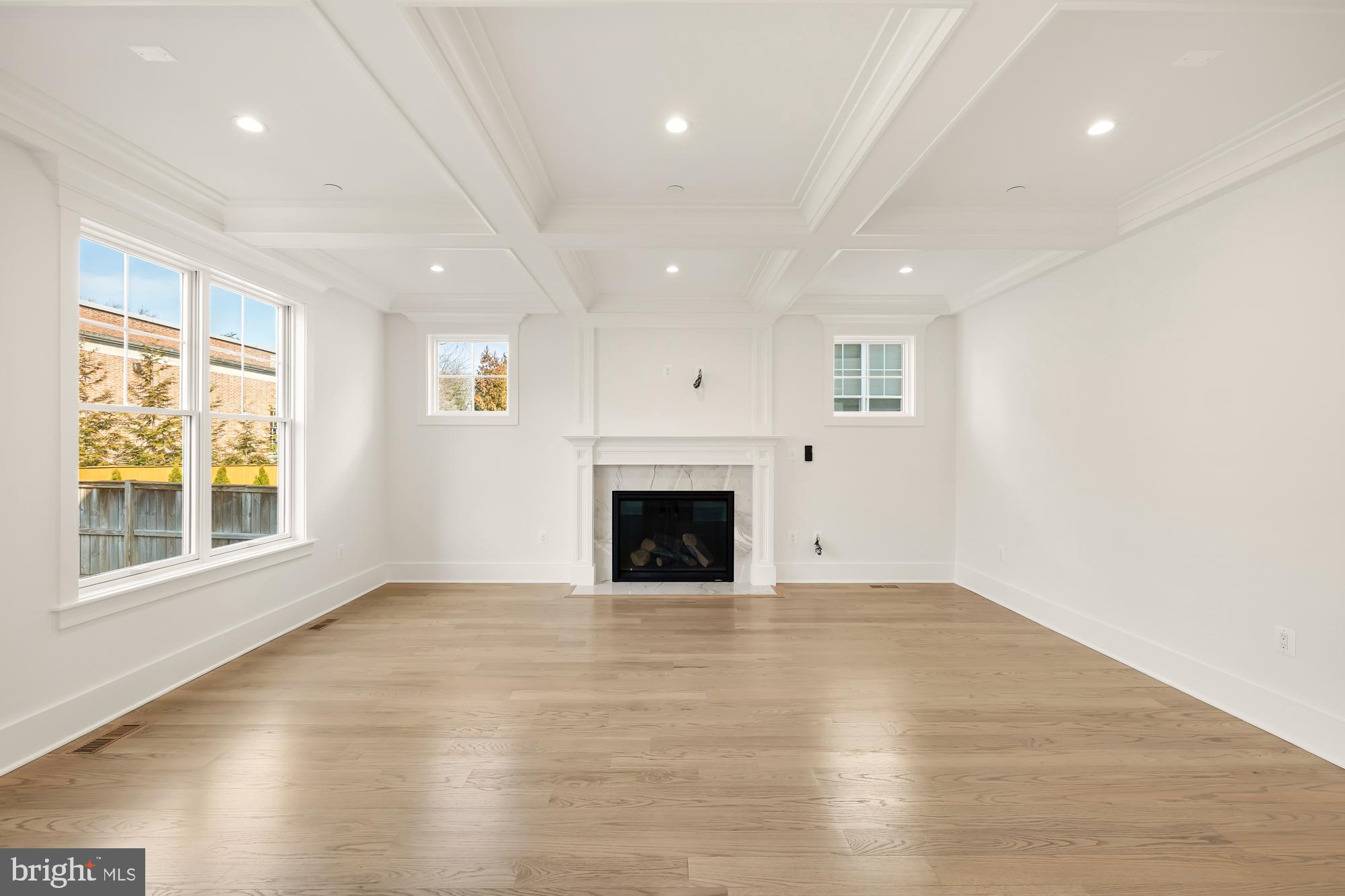 ALTA VISTA GARDENS - Residential
