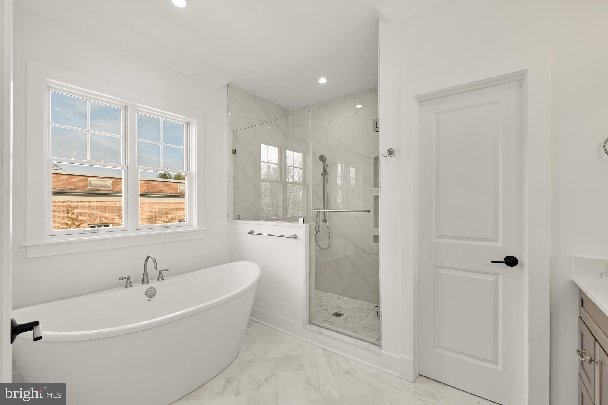 ALTA VISTA GARDENS - Residential