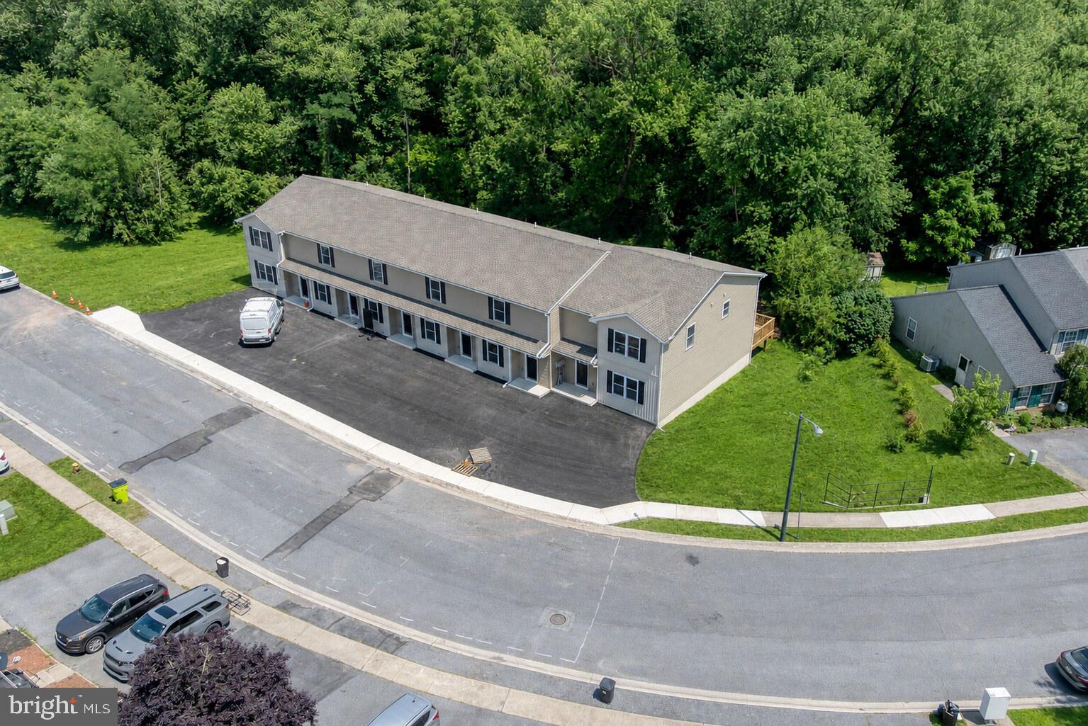 PETERSBURG COMMONS - Residential