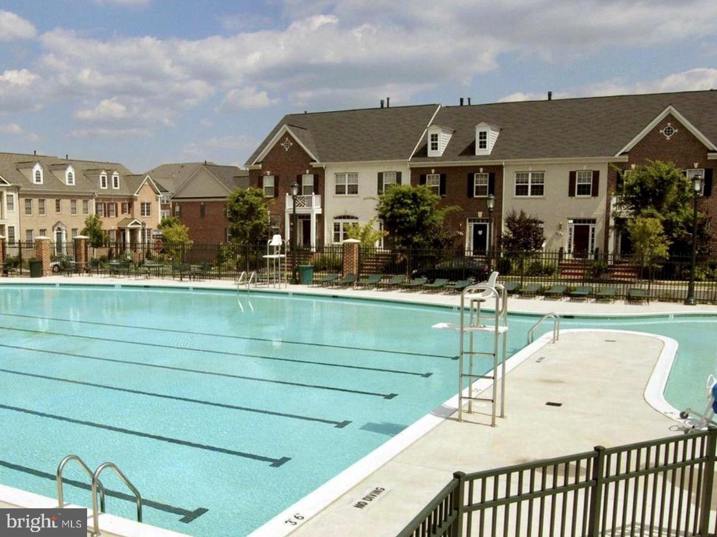 KING FARM VILLAGE CENTER - Residential