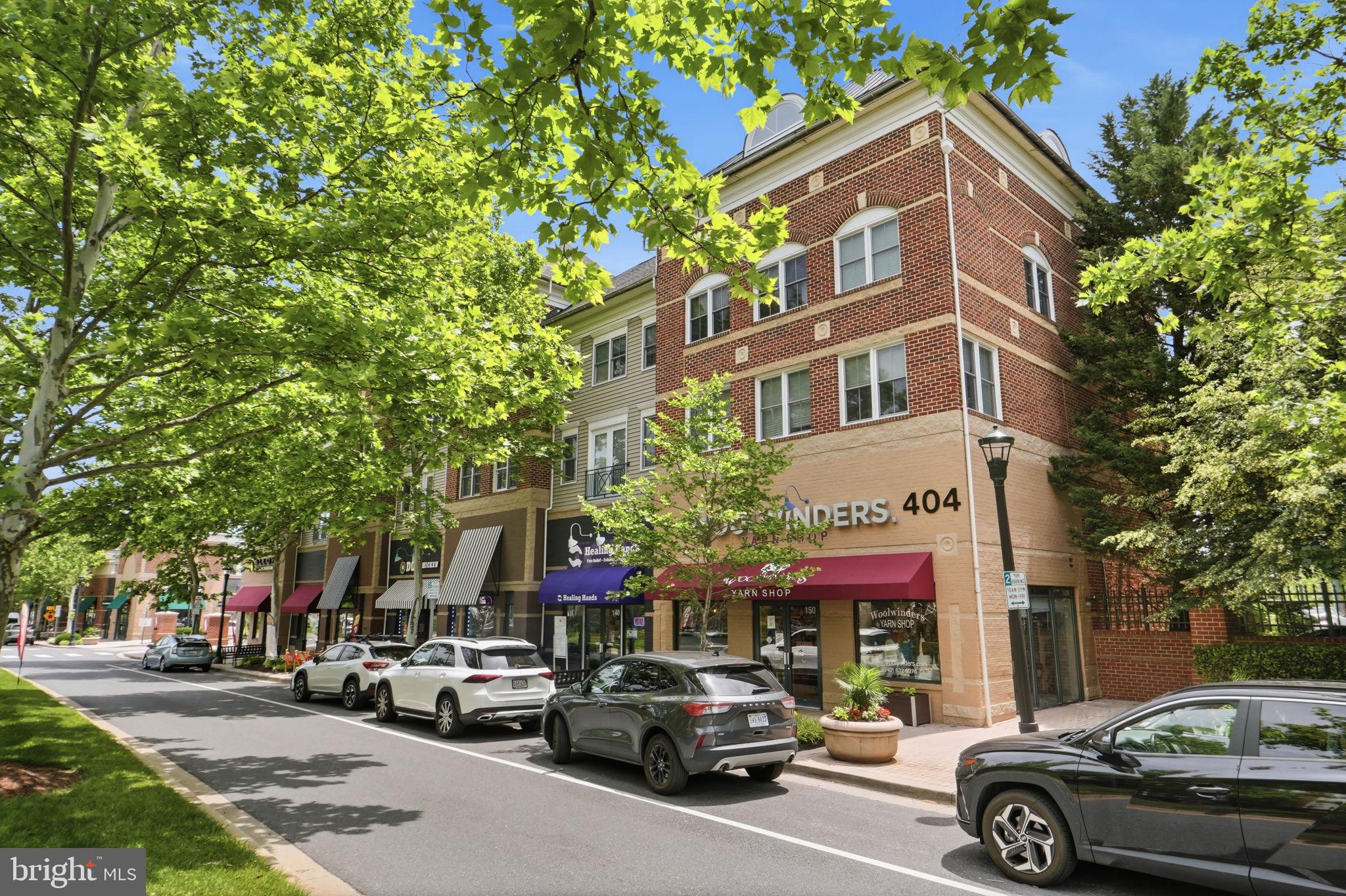 KING FARM VILLAGE CENTER - Residential