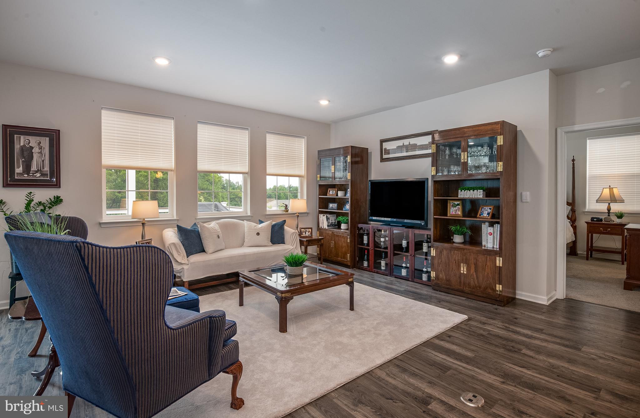 POTTSGROVE HUNT - Residential