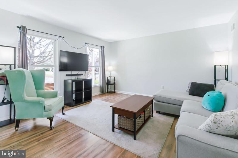 MAYTOWN - Residential