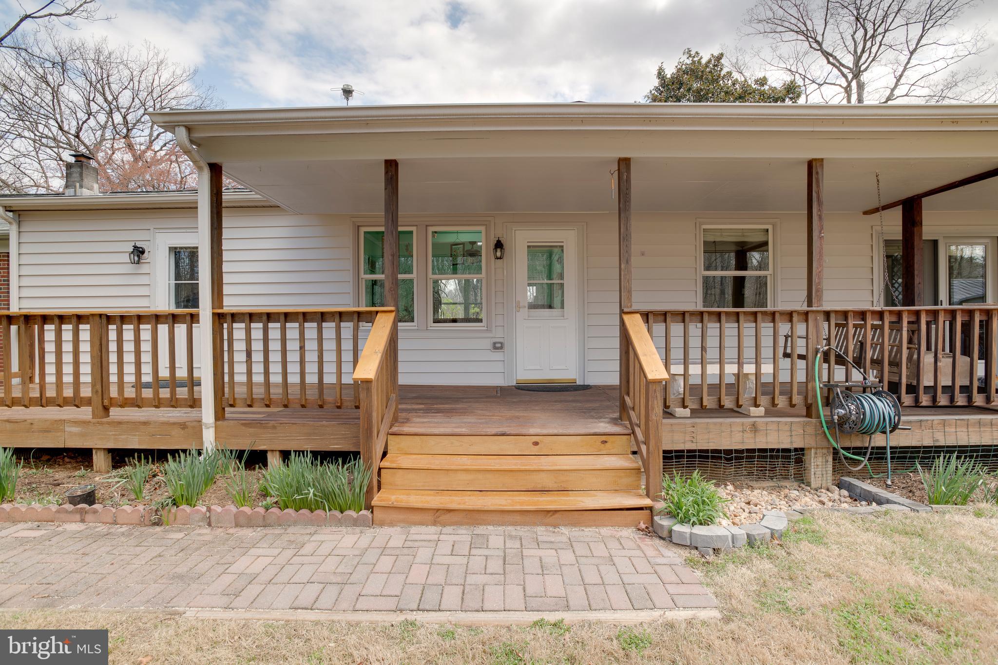 SHEPPERDS GROVE - Residential