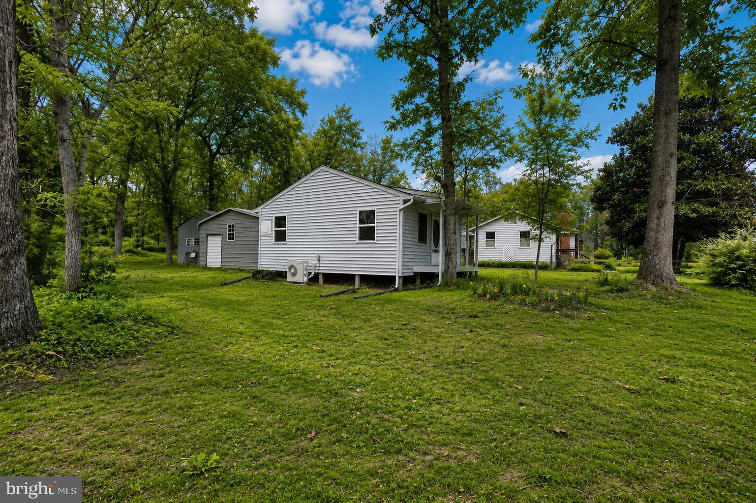 SHEPPERDS GROVE - Residential