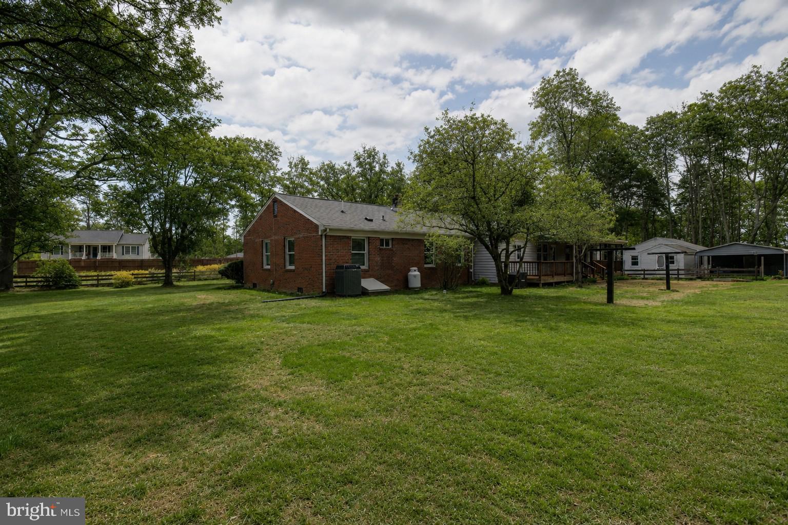 SHEPPERDS GROVE - Residential