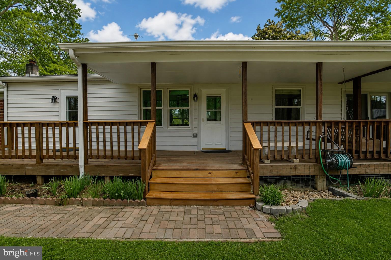 SHEPPERDS GROVE - Residential