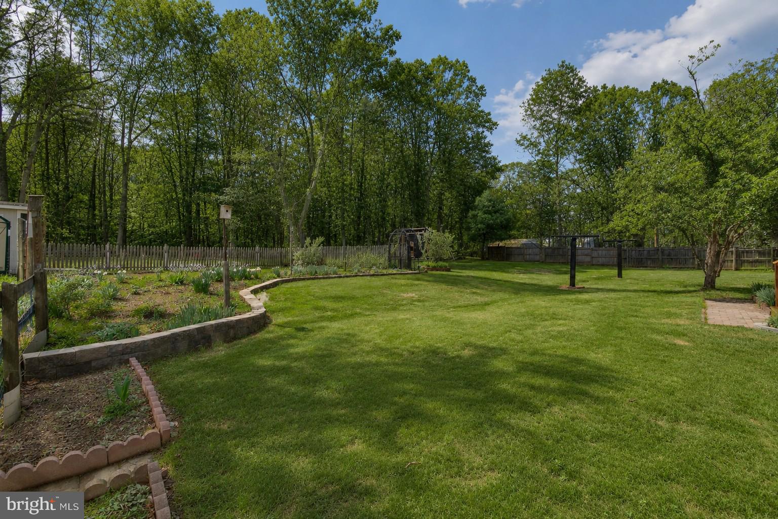 SHEPPERDS GROVE - Residential