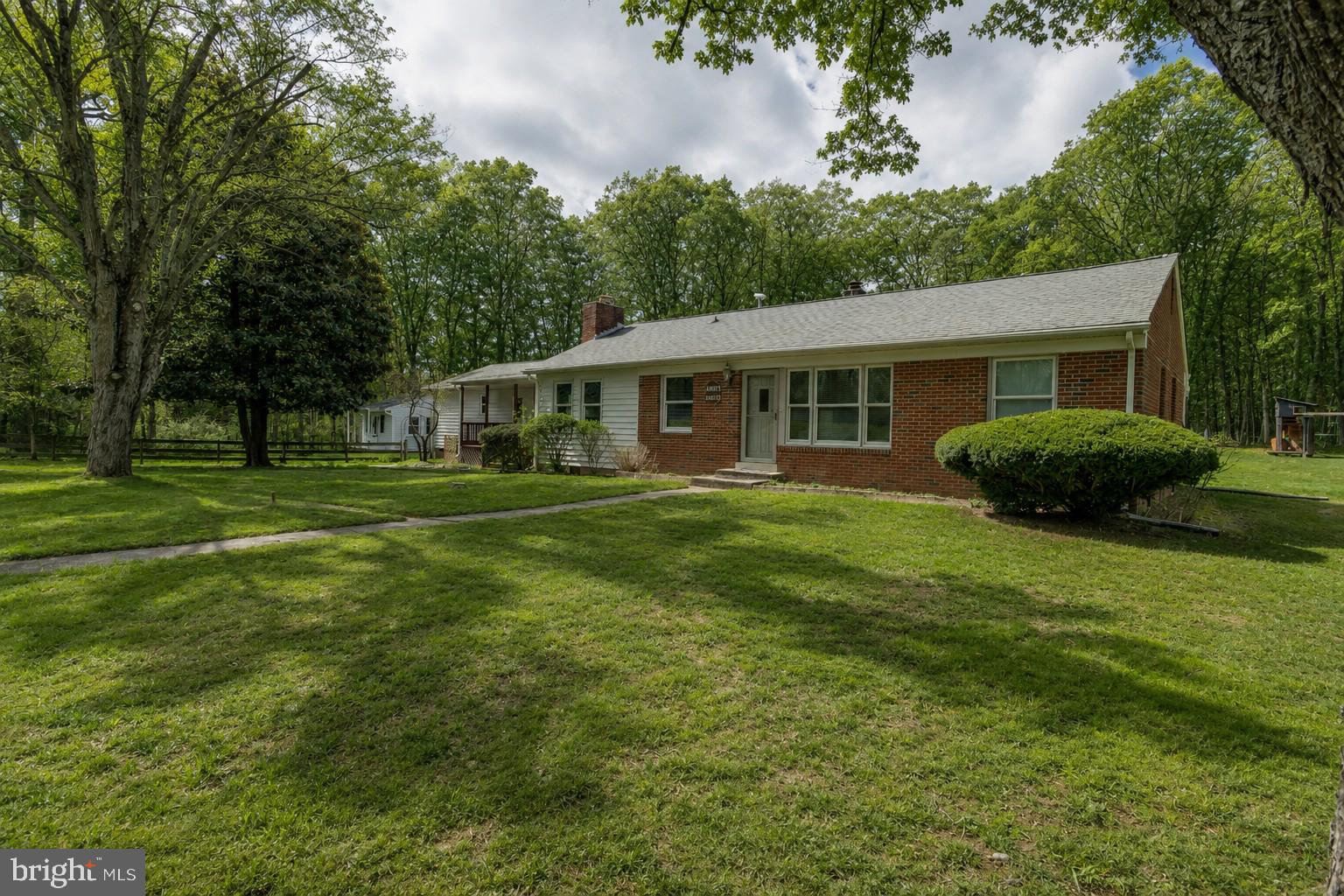 SHEPPERDS GROVE - Residential