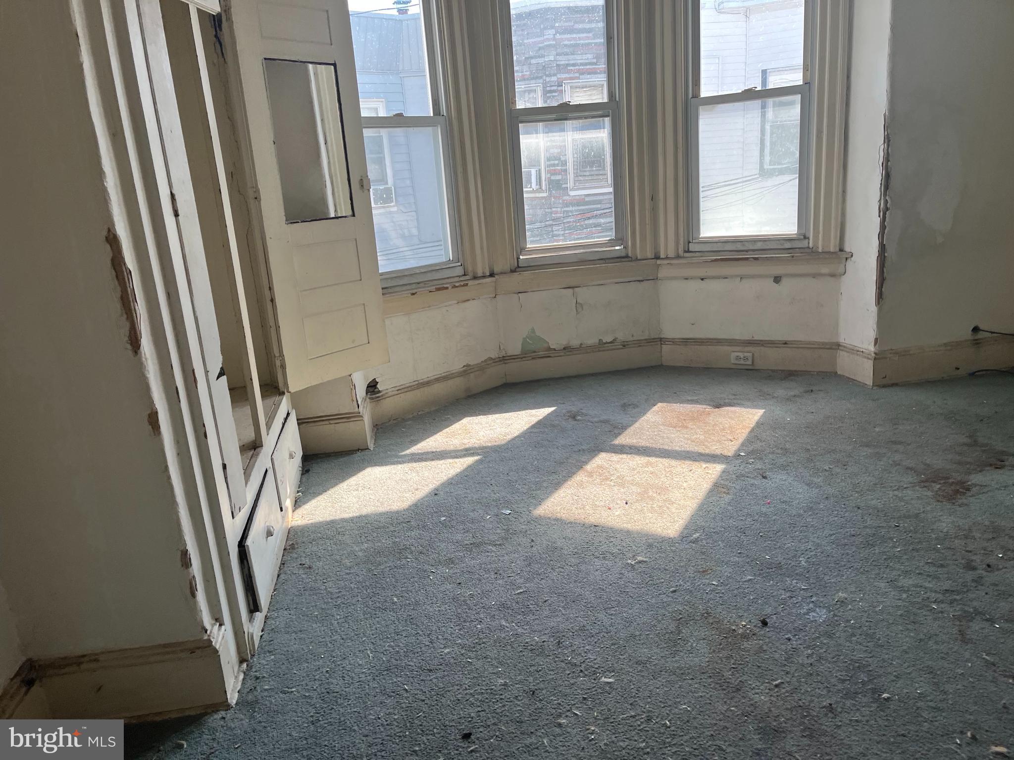 GRAYS FERRY - Residential