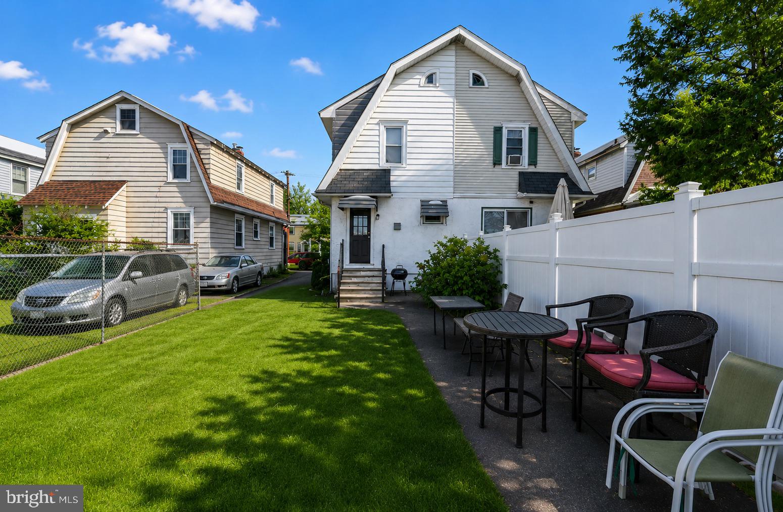 BEVERLY - Residential