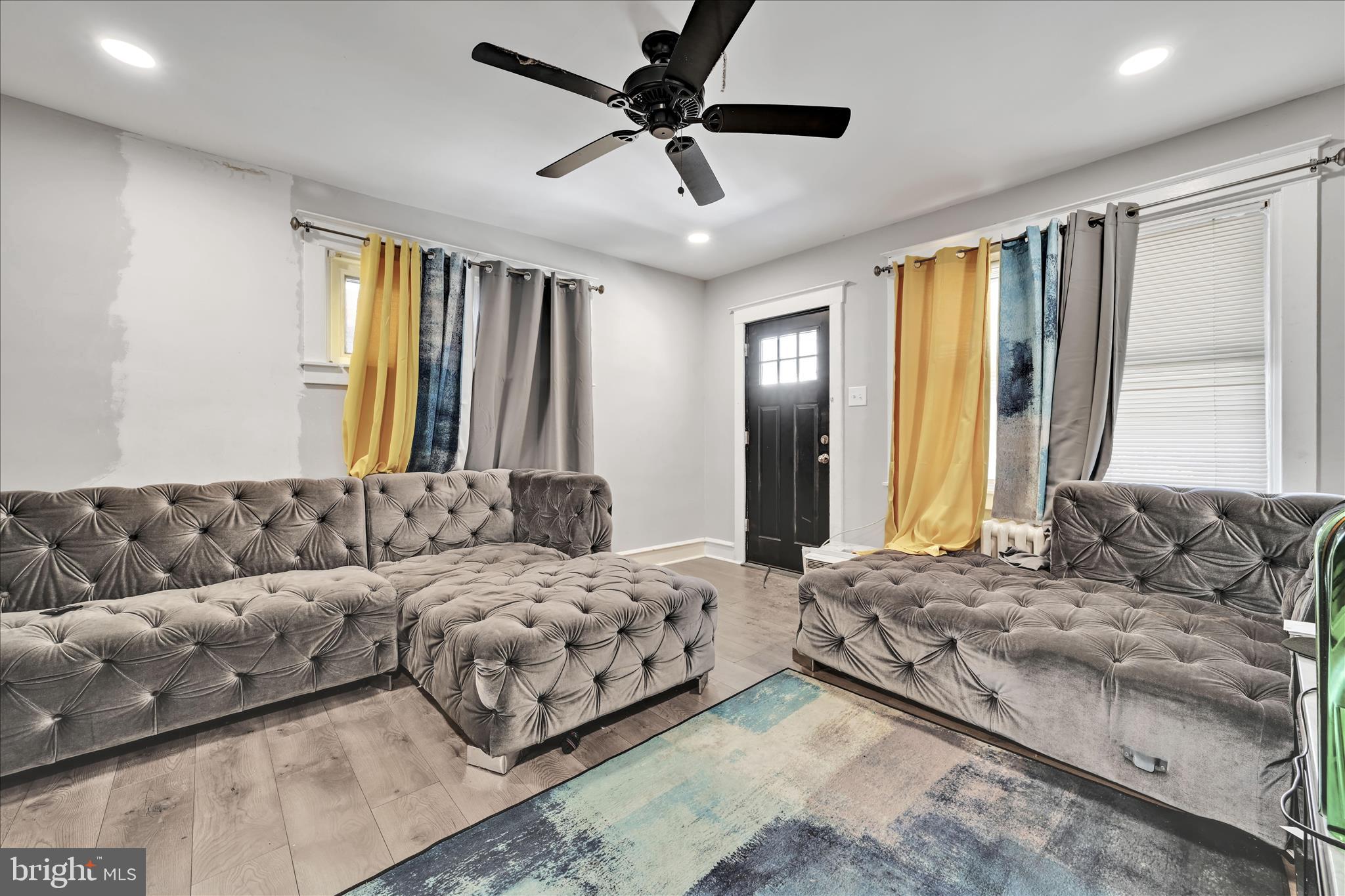 BEVERLY - Residential