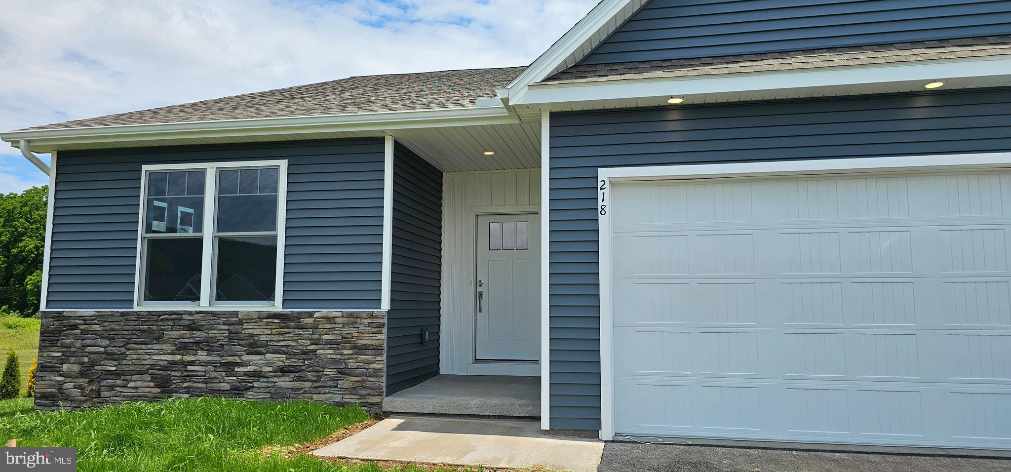 THE HORIZON AT BRUSH VALLEY - Residential