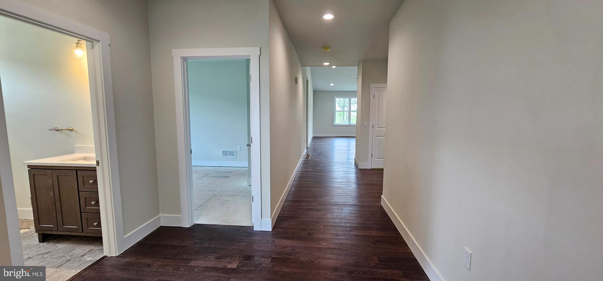 THE HORIZON AT BRUSH VALLEY - Residential