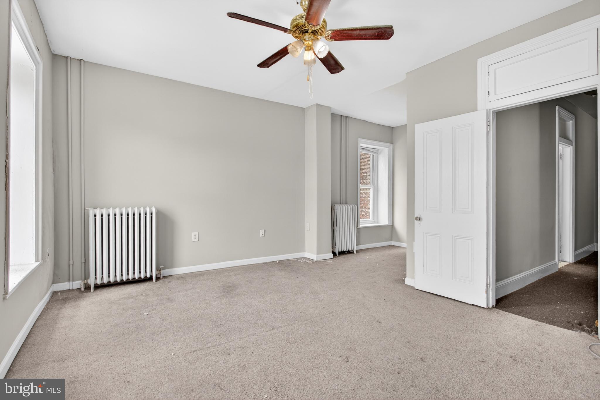 ROXBOROUGH - Residential