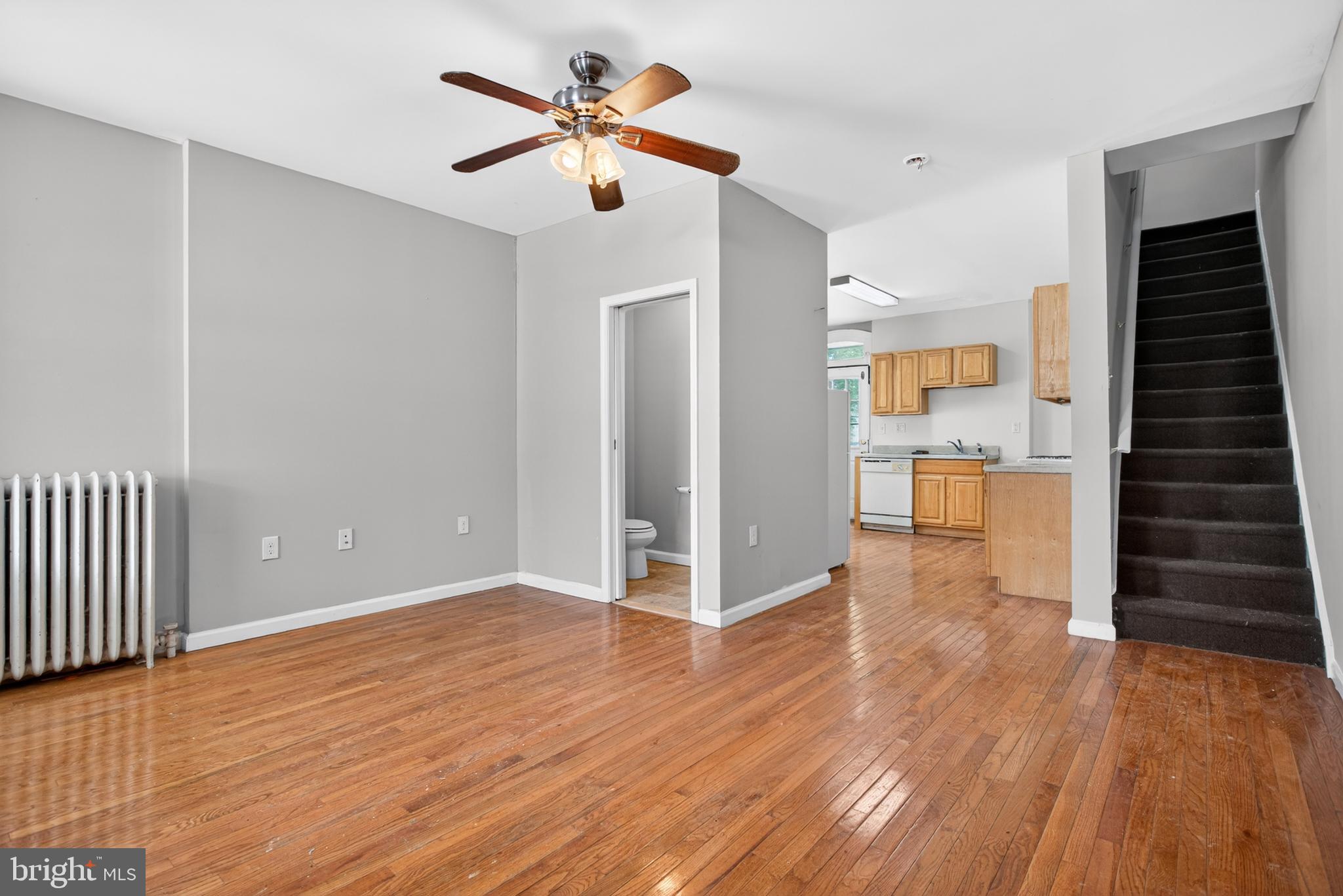 ROXBOROUGH - Residential