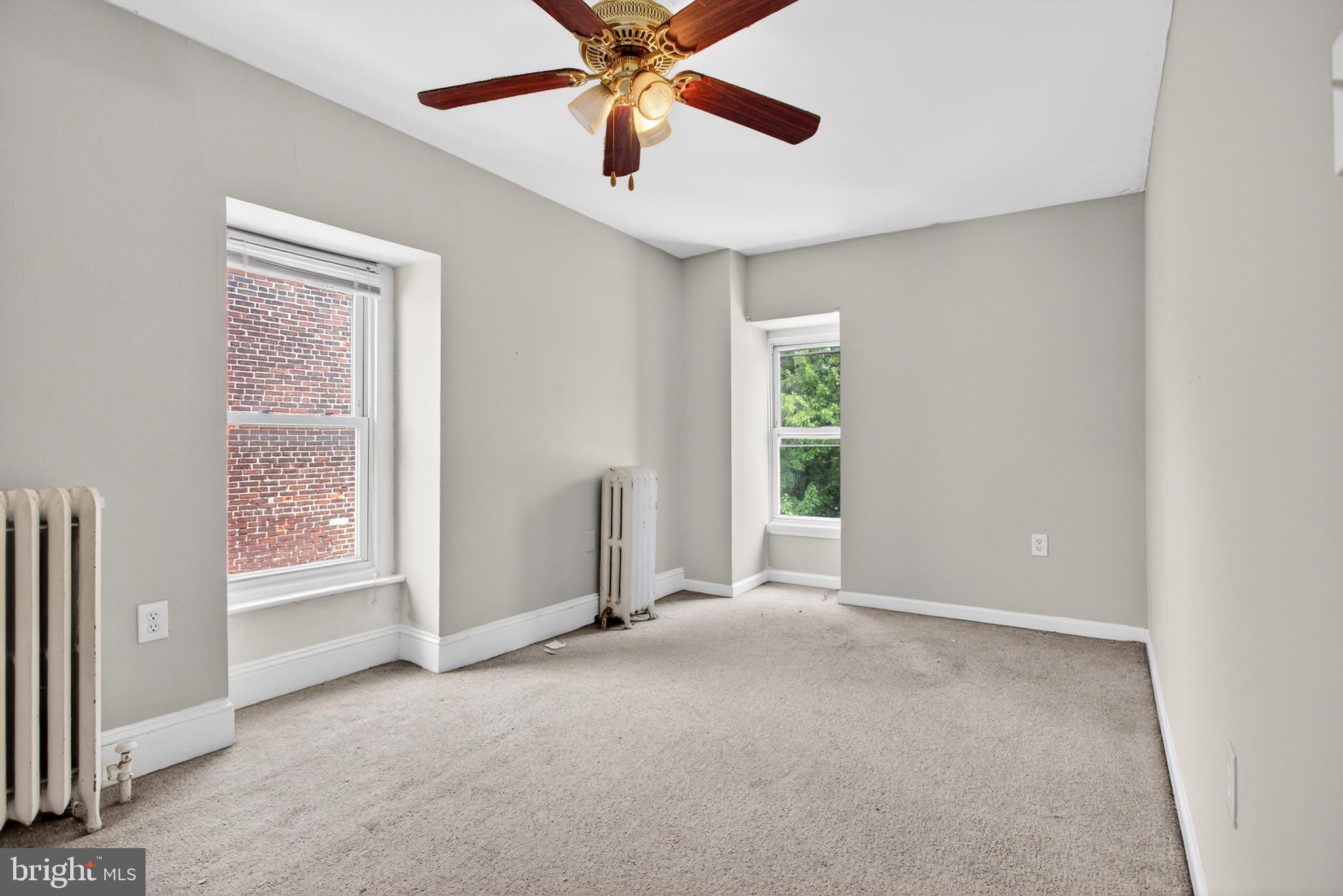 ROXBOROUGH - Residential