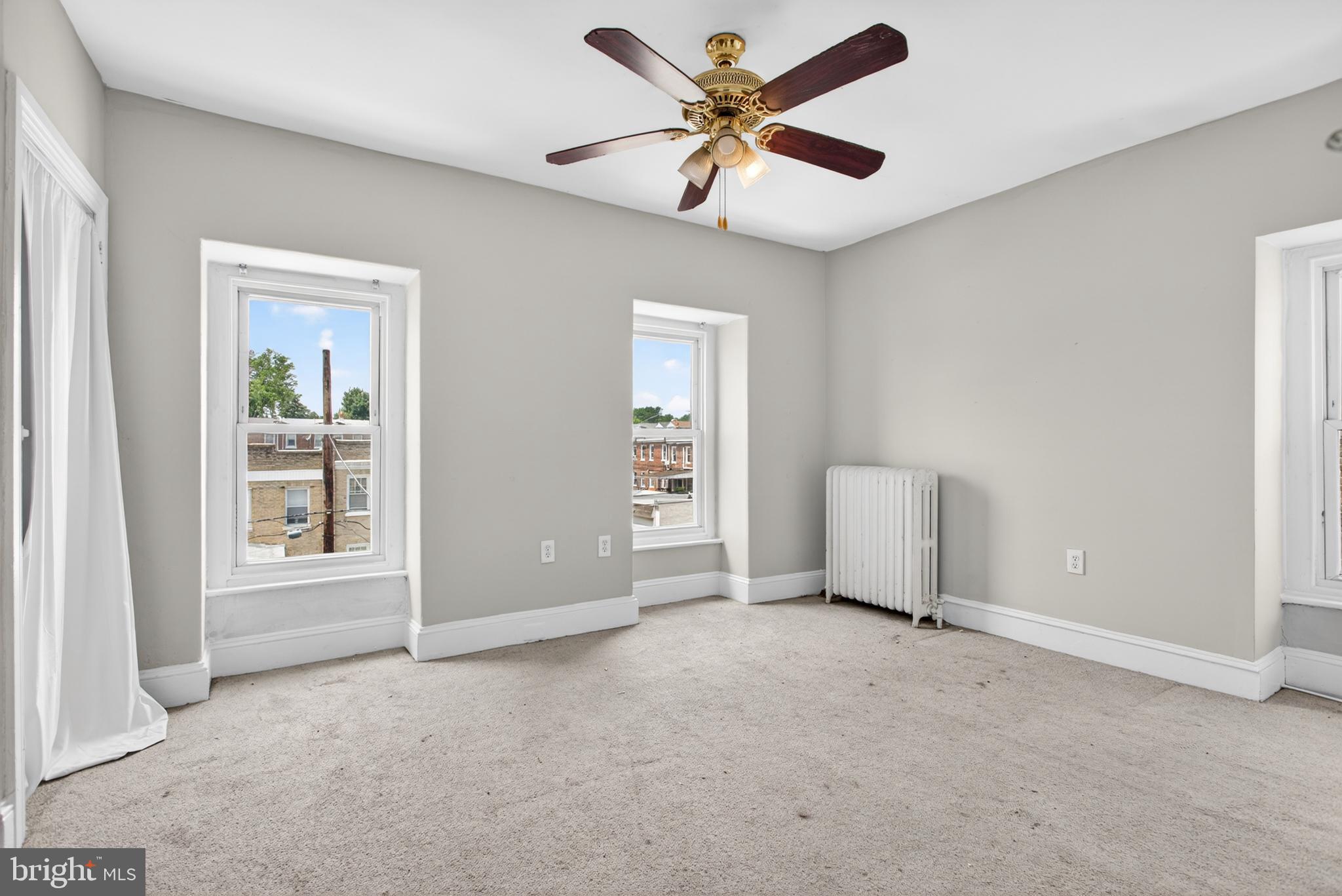 ROXBOROUGH - Residential