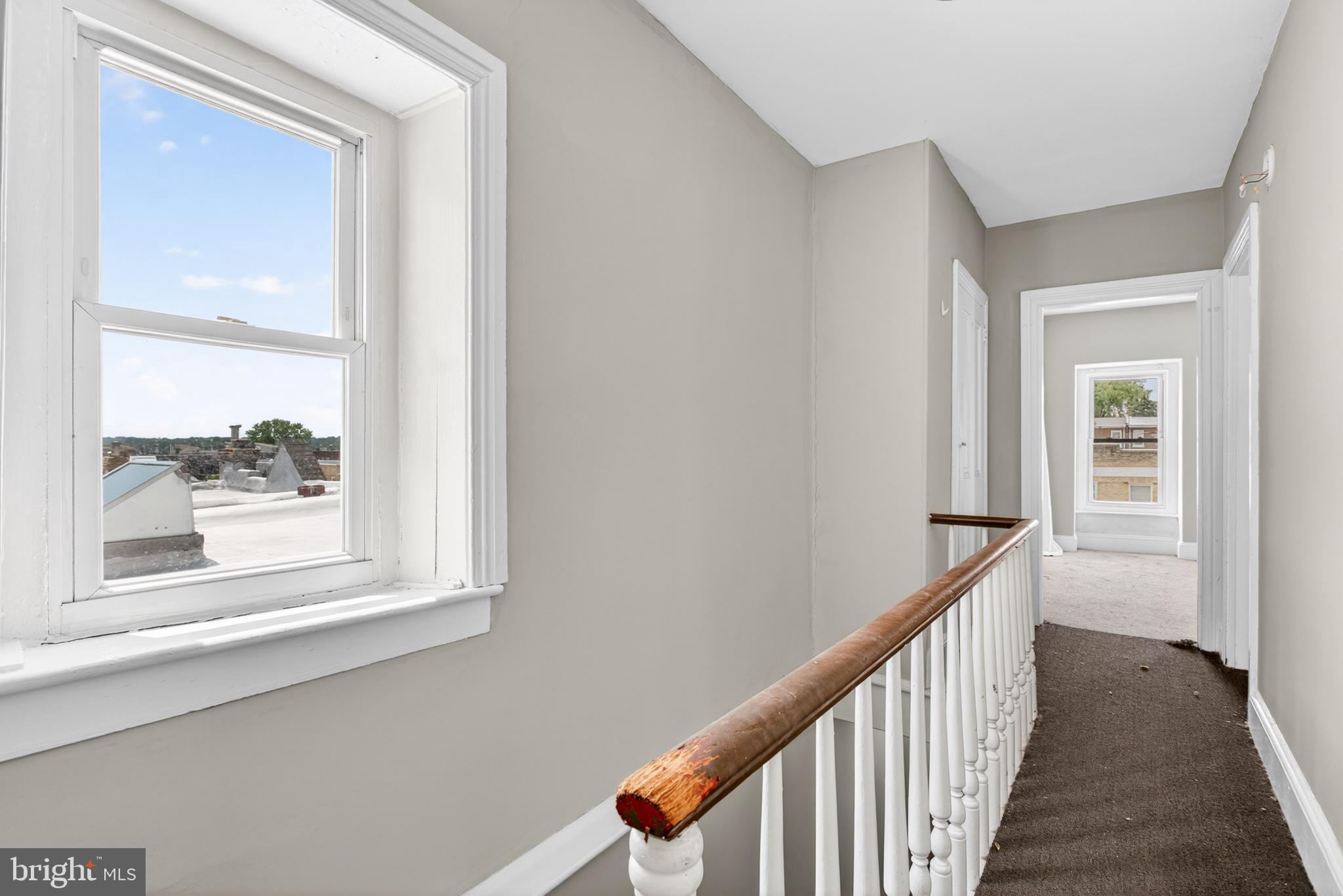 ROXBOROUGH - Residential