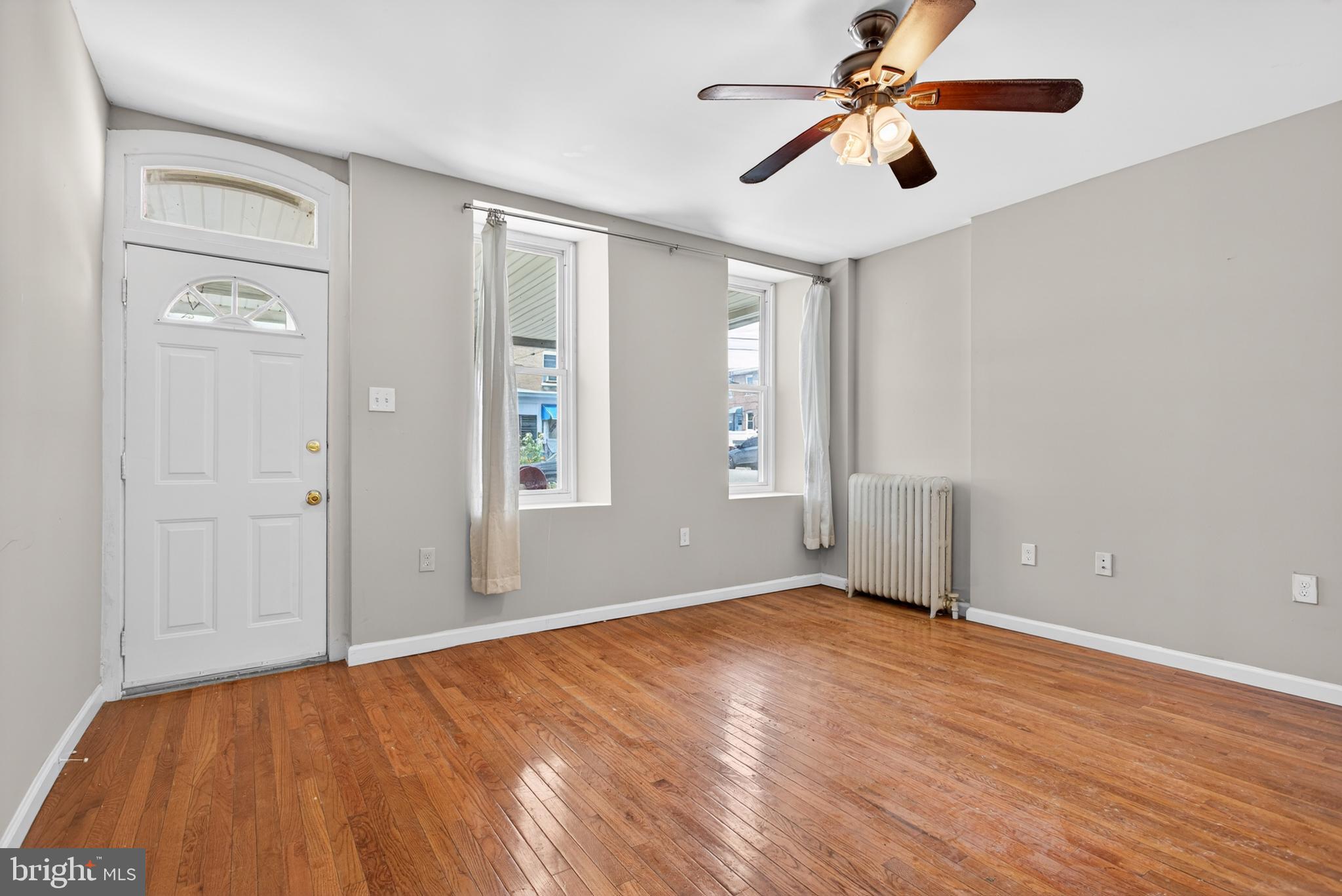 ROXBOROUGH - Residential