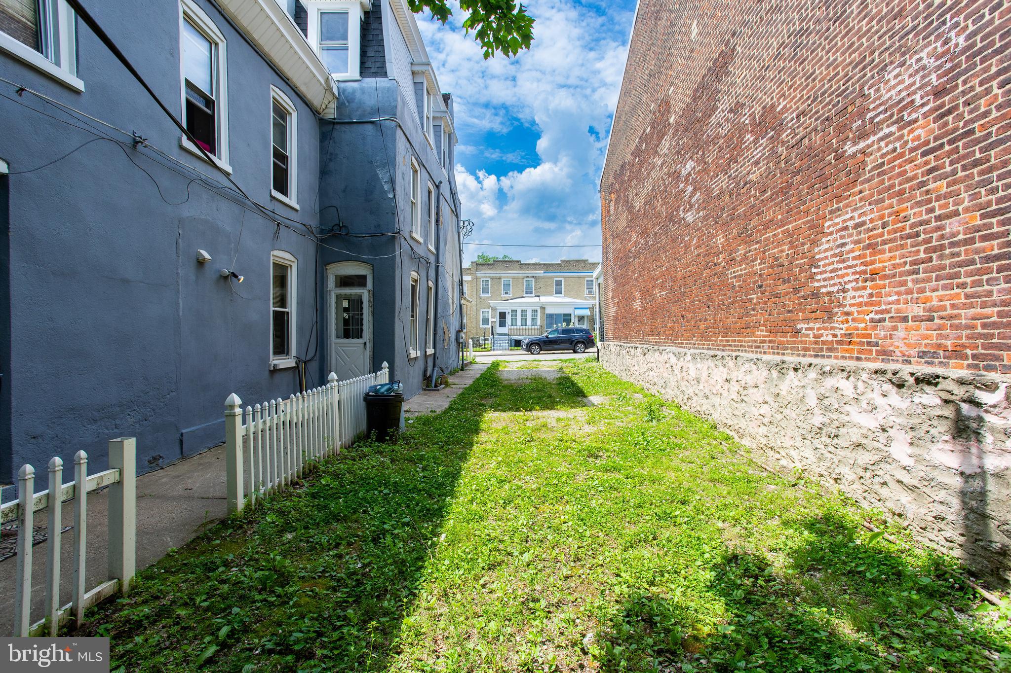 ROXBOROUGH - Residential