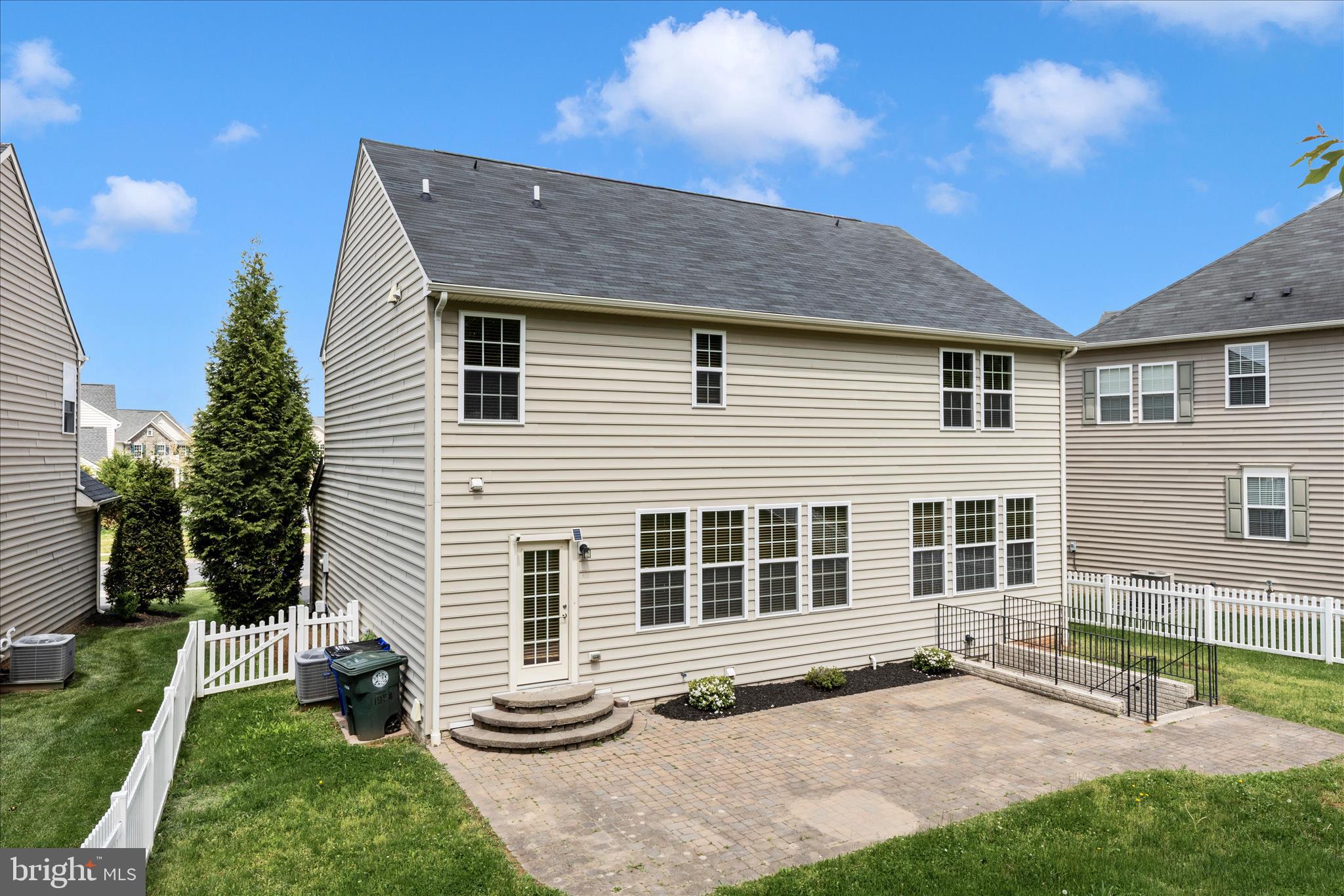 CLOVER RIDGE - Residential