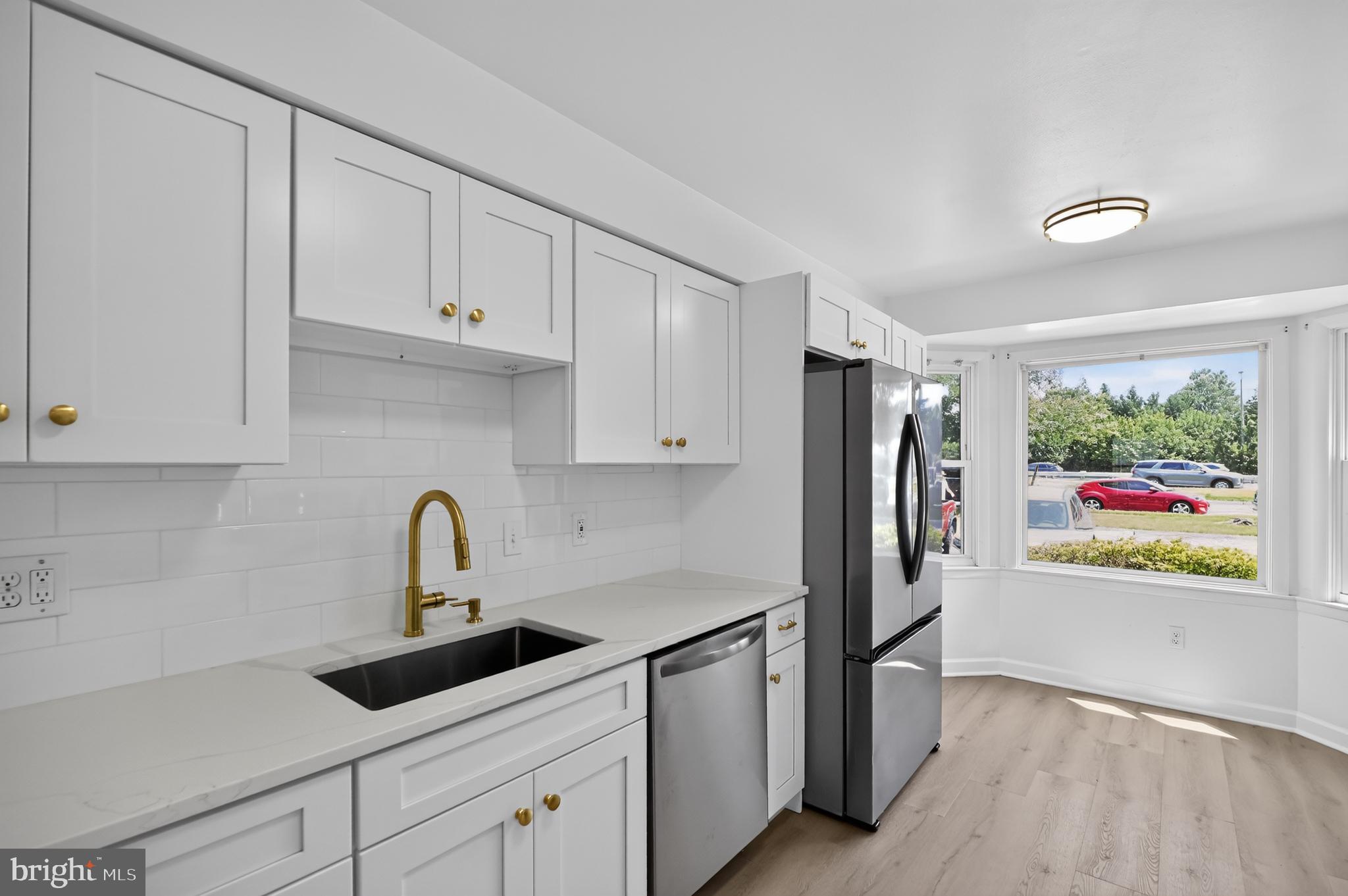 TOWNES OF GREENBRIAR - Residential
